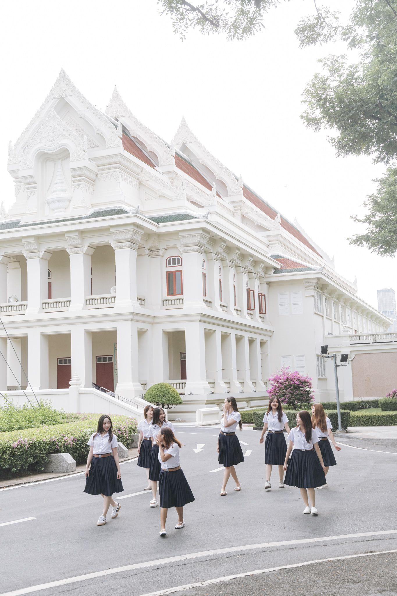 ผลงานรับปริญญา โดย mata.fotogen9 ภาพที่ 2