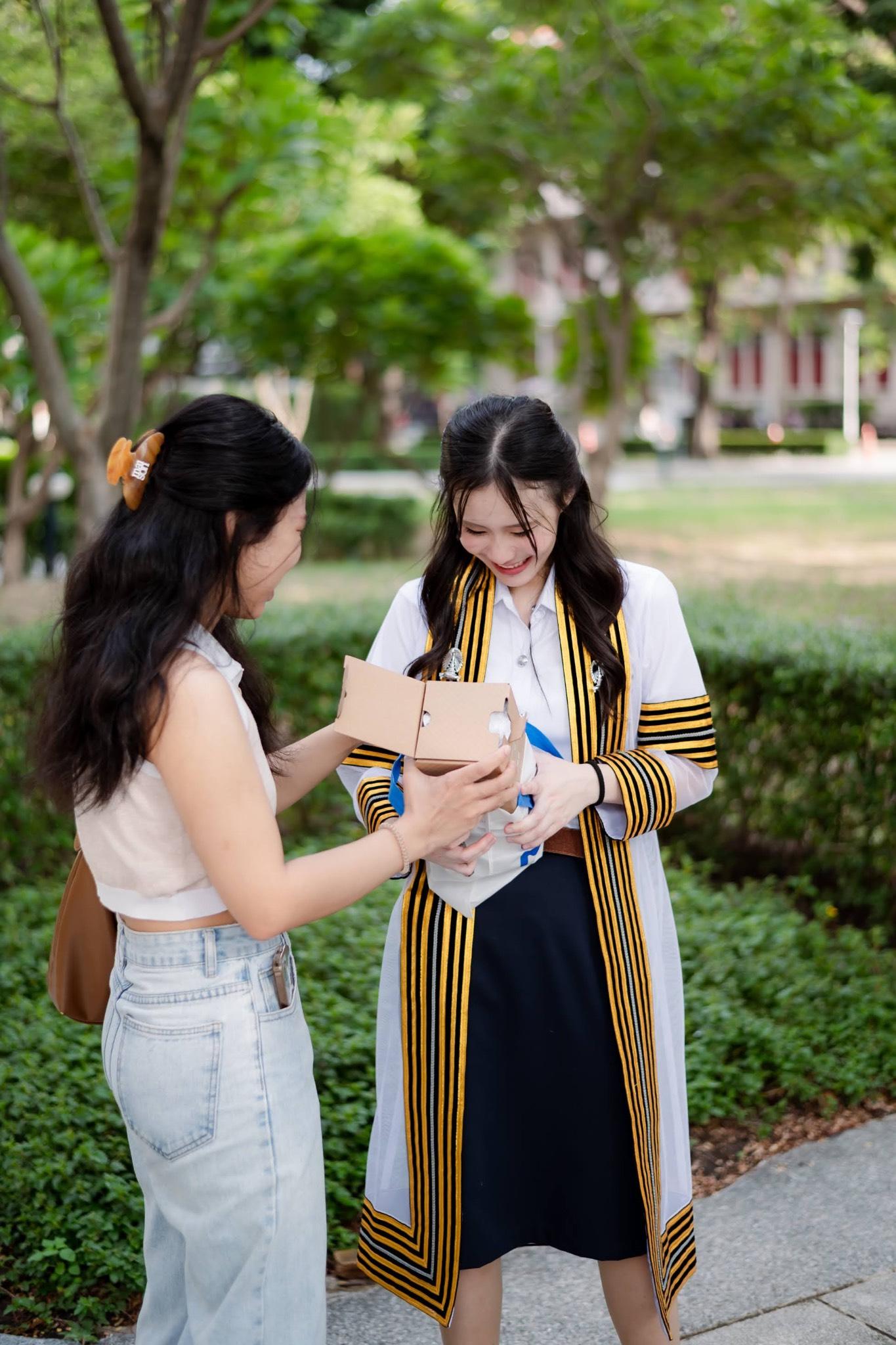ผลงานรับปริญญา จุฬาลงกรณ์มหาวิทยาลัย โดย eyechi.photographer ภาพที่ 10