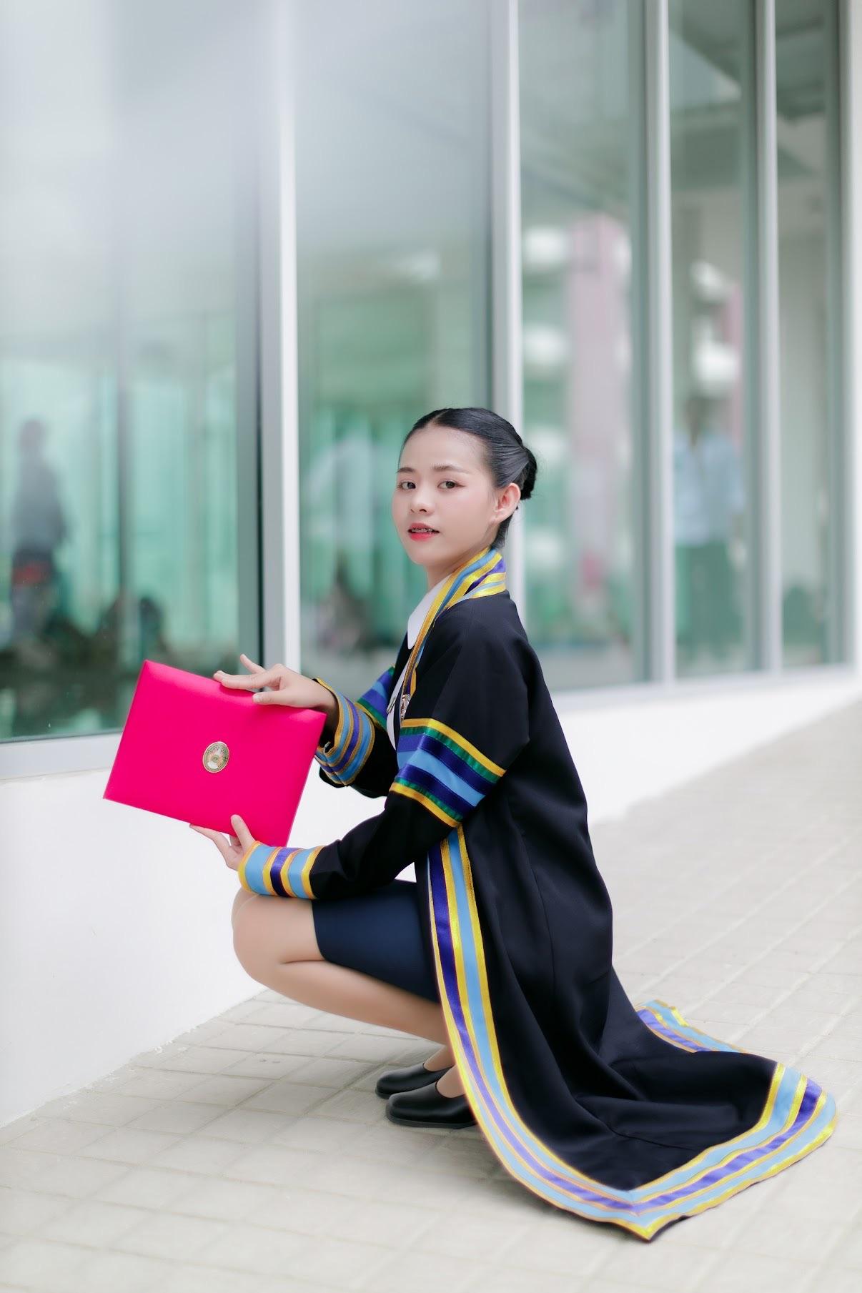 ผลงานรับปริญญา โดย เชษฐ์การกล้อง ภาพที่ 3