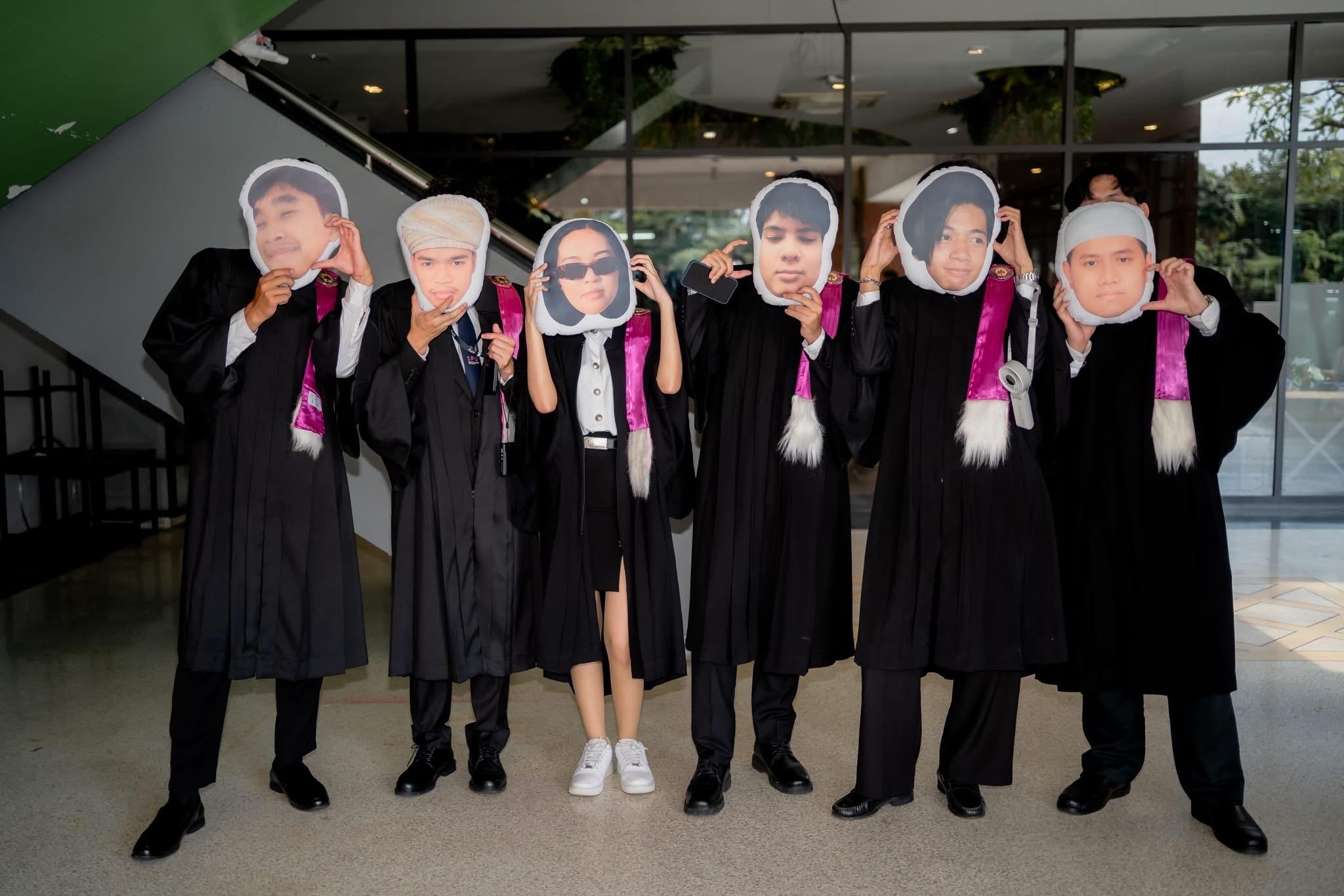 ผลงานรับปริญญา มหาวิทยาลัยศรีปทุม โดย Nat_B ภาพที่ 3