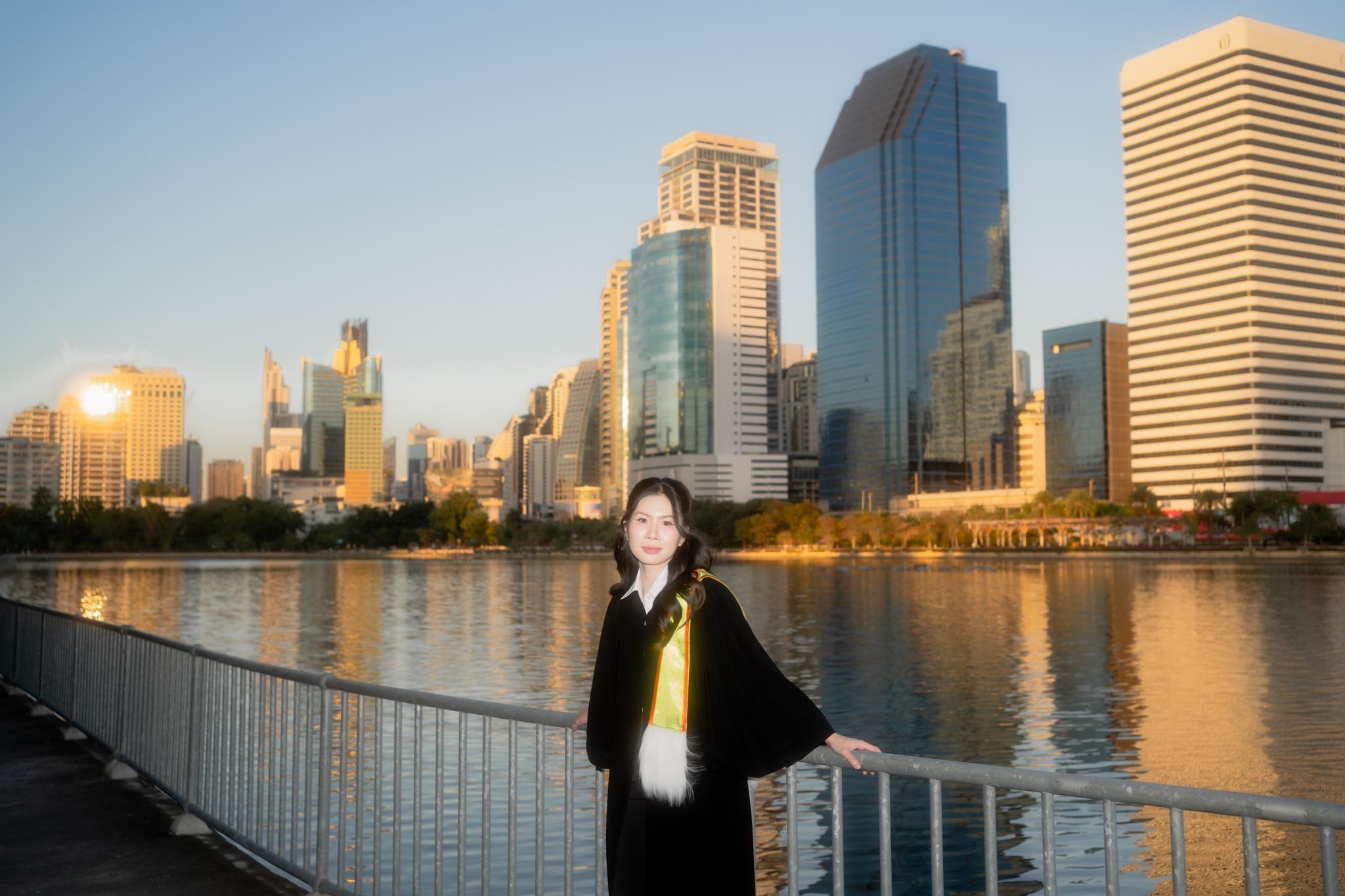 ผลงานรับปริญญา มหาวิทยาลัยธรรมศาสตร์ โดย Nat_B ภาพที่ 5
