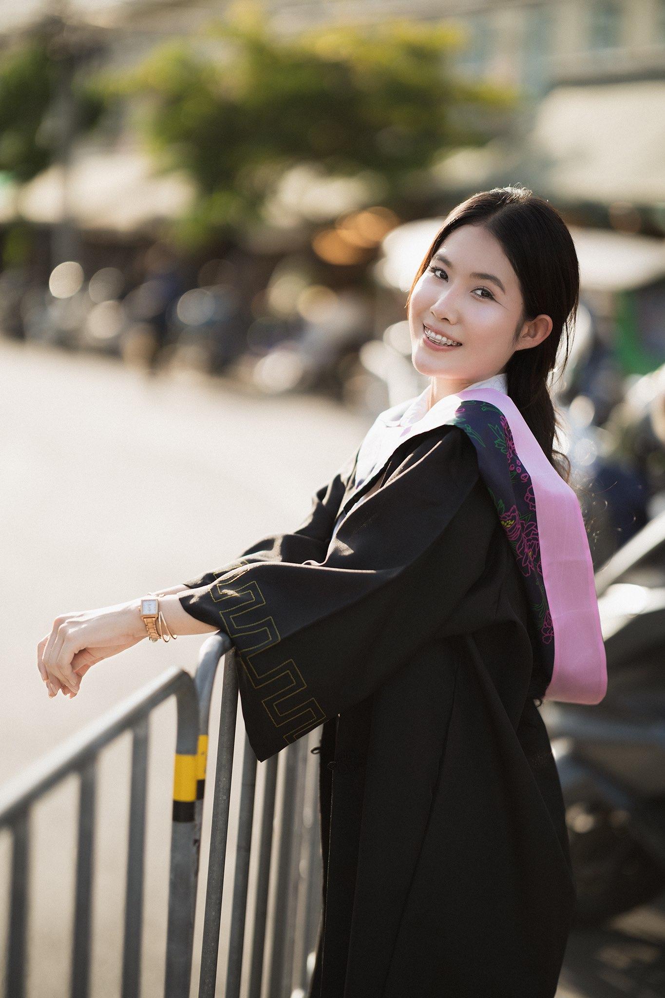 ผลงานรับปริญญา มหาวิทยาลัยสวนดุสิต โดย Nat_B ภาพที่ 9