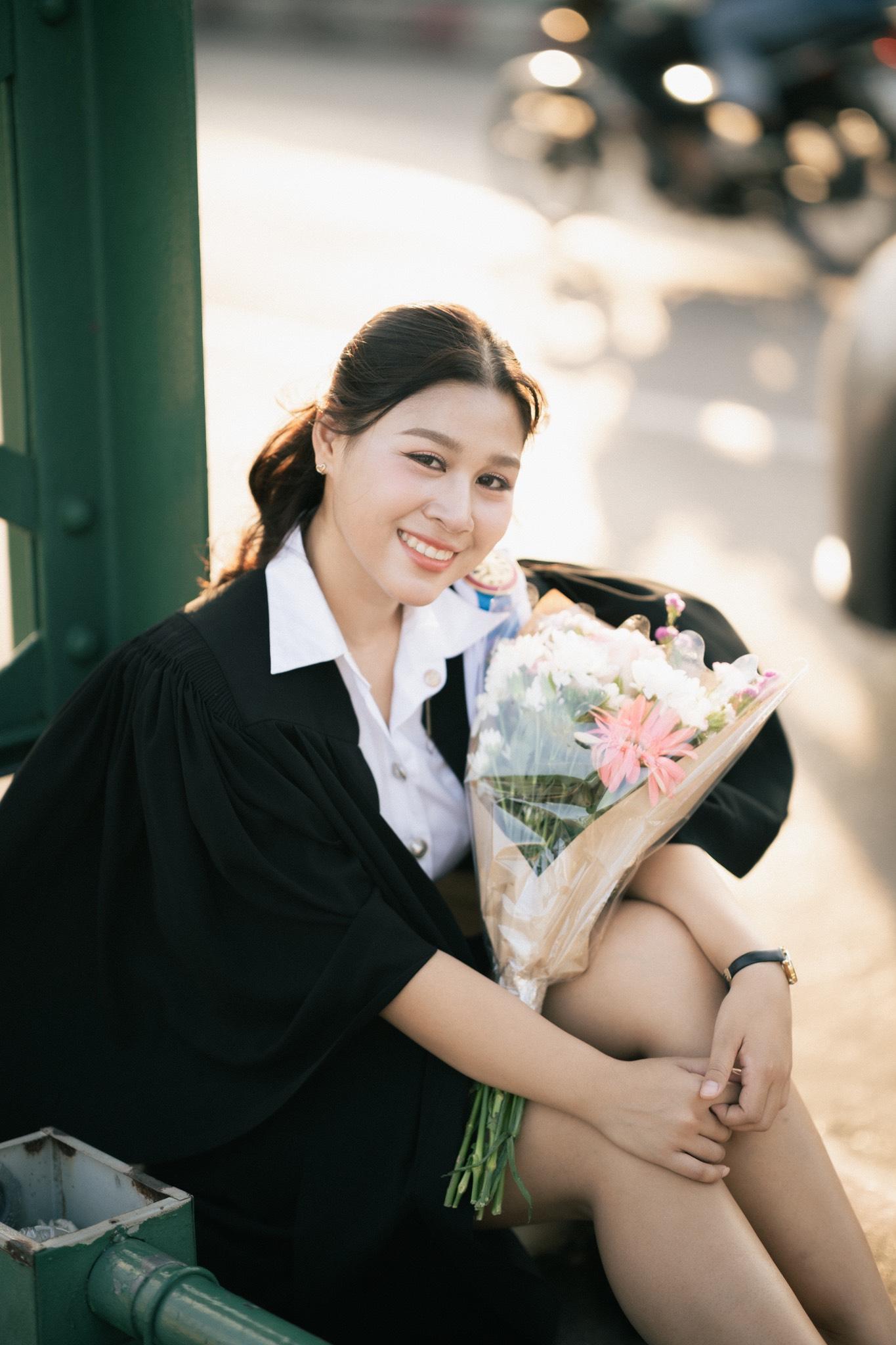 ผลงานรับปริญญา มหาวิทยาลัยธรรมศาสตร์ โดย Nat_B ภาพที่ 5