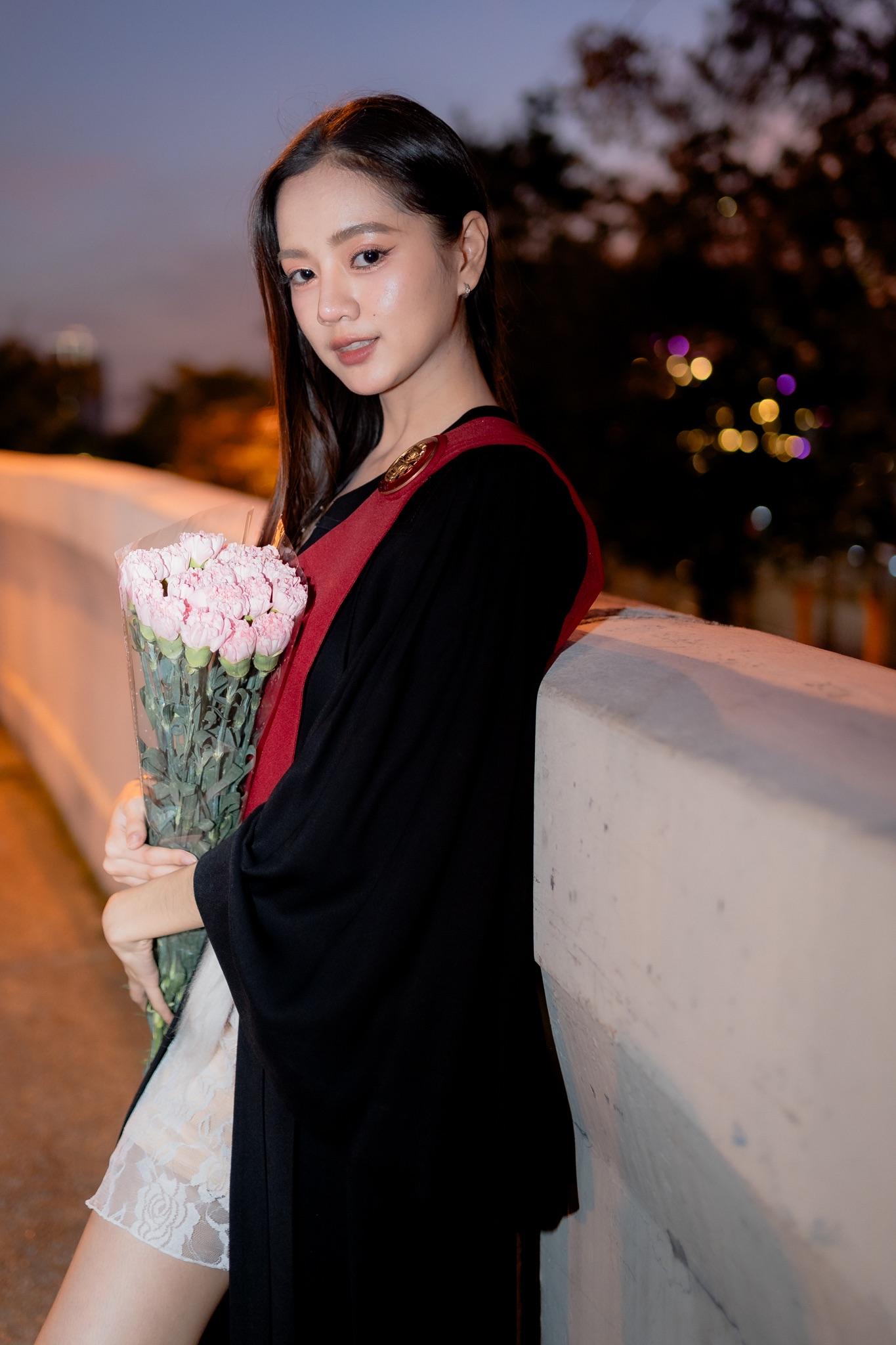 ผลงานรับปริญญา มหาวิทยาลัยธรรมศาสตร์ โดย Nat_B ภาพที่ 17