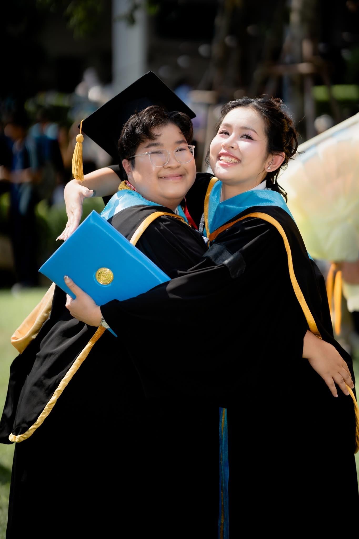 ผลงานรับปริญญา มหาวิทยาลัยหอการค้าไทย โดย Nat_B ภาพที่ 7