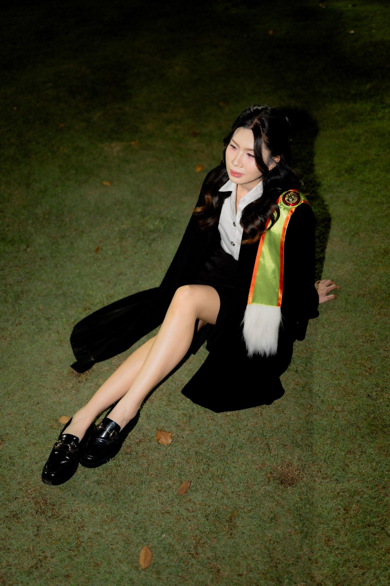 ผลงานรับปริญญา มหาวิทยาลัยธรรมศาสตร์ โดย Nat_B ภาพที่ 8