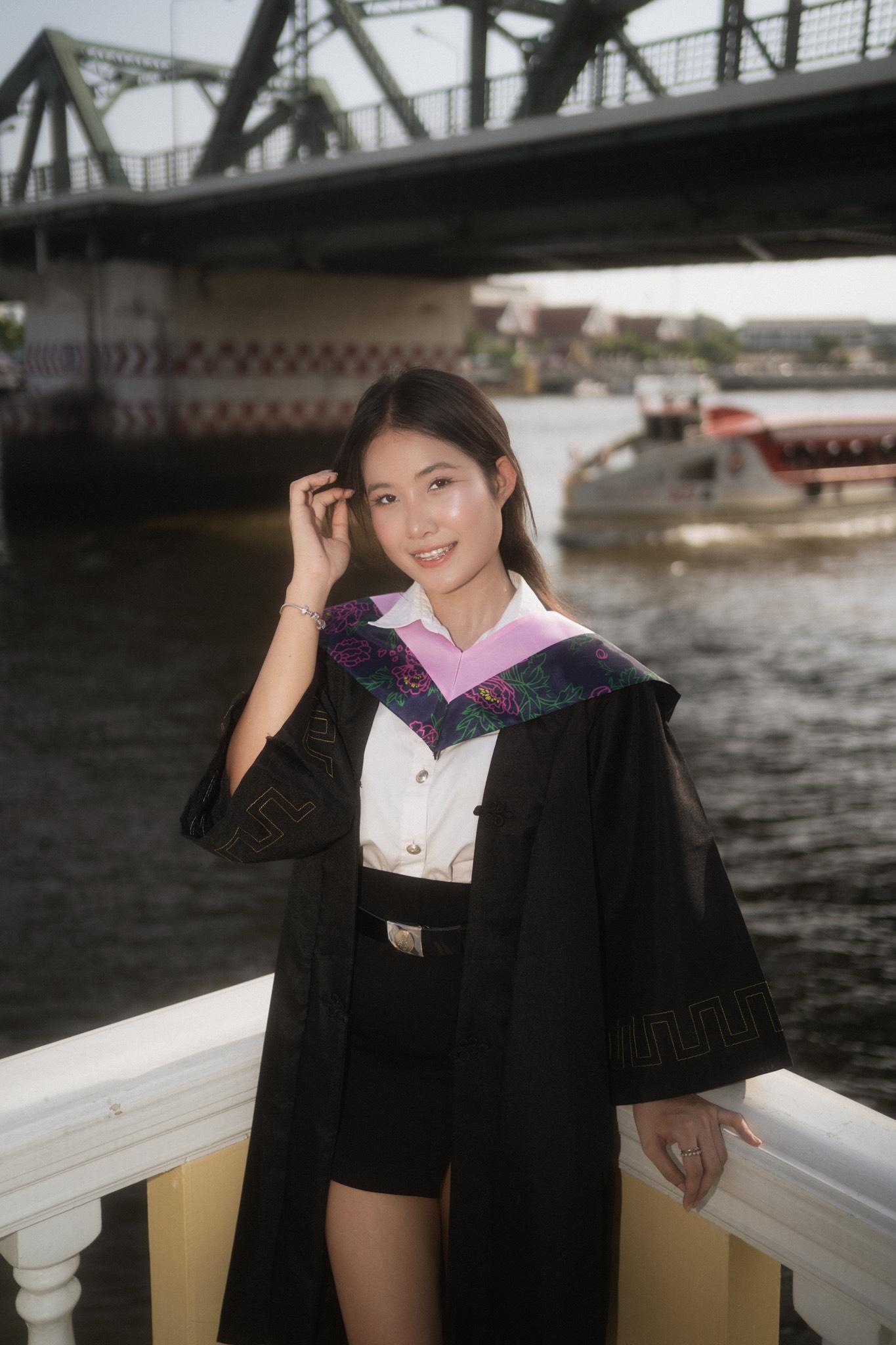ผลงานรับปริญญา มหาวิทยาลัยสวนดุสิต โดย Nat_B ภาพที่ 2