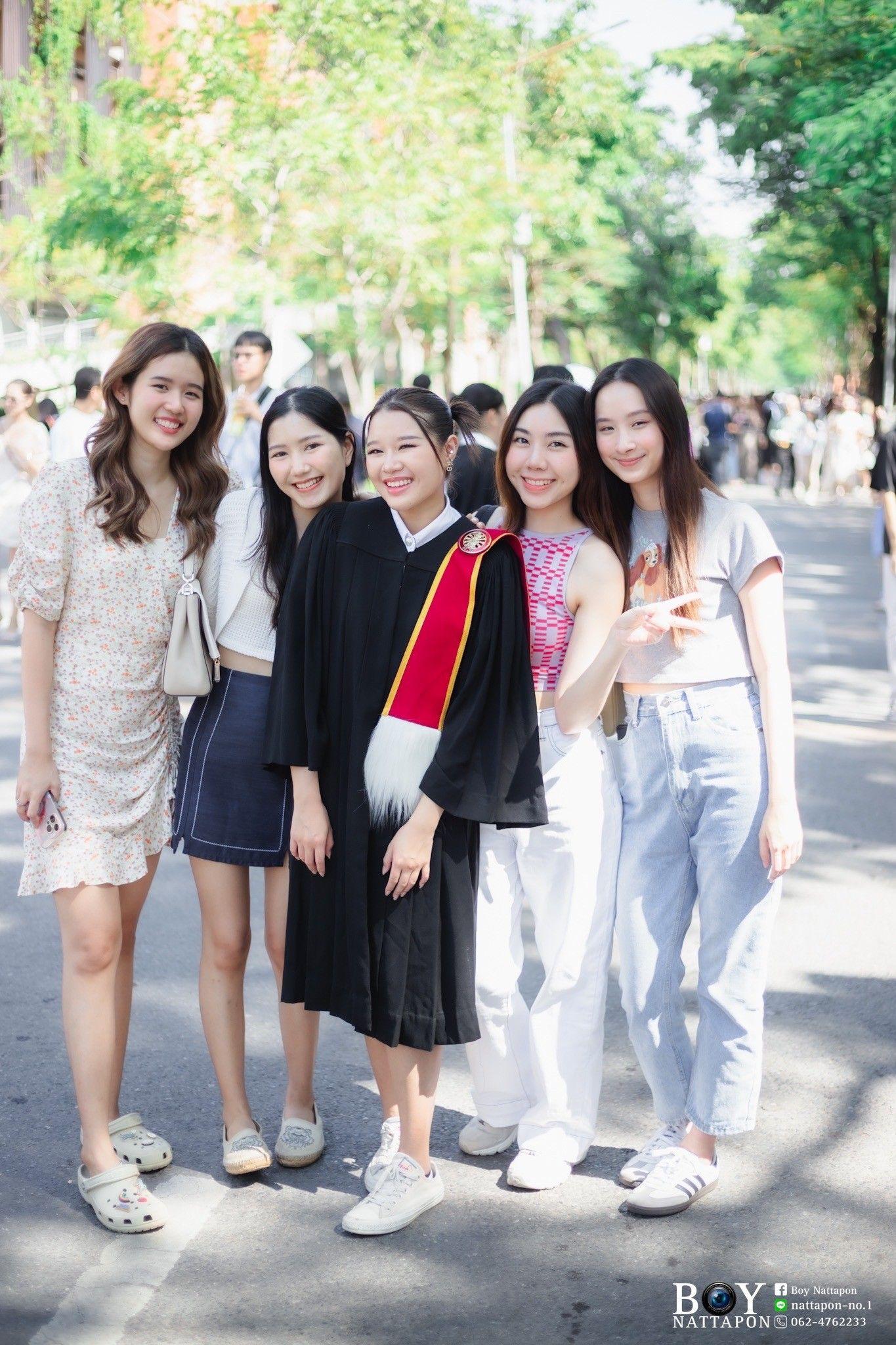 ผลงานรับปริญญา มหาวิทยาลัยธรรมศาสตร์ โดย Boy Battapon ภาพที่ 6
