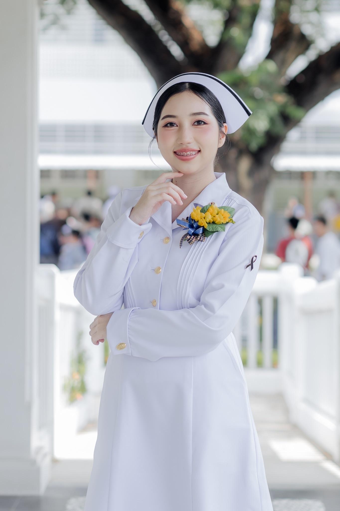 ผลงานรับปริญญา วิทยาลัยพยาบาลกองทัพเรือ โดย AKE. ภาพที่ 4