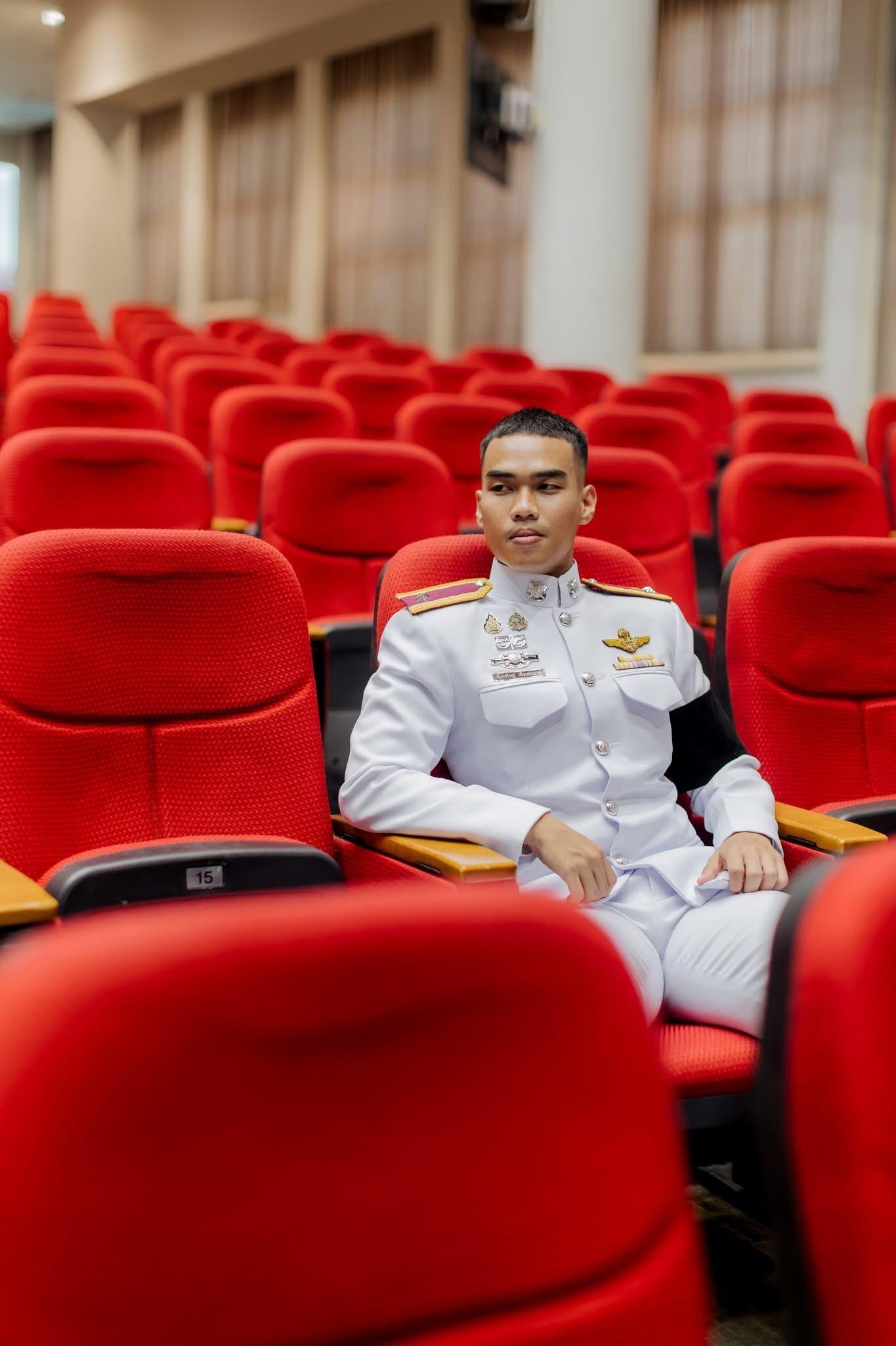 ผลงานรับปริญญา โรงเรียนนายร้อยตำรวจ โดย AKE. ภาพที่ 1