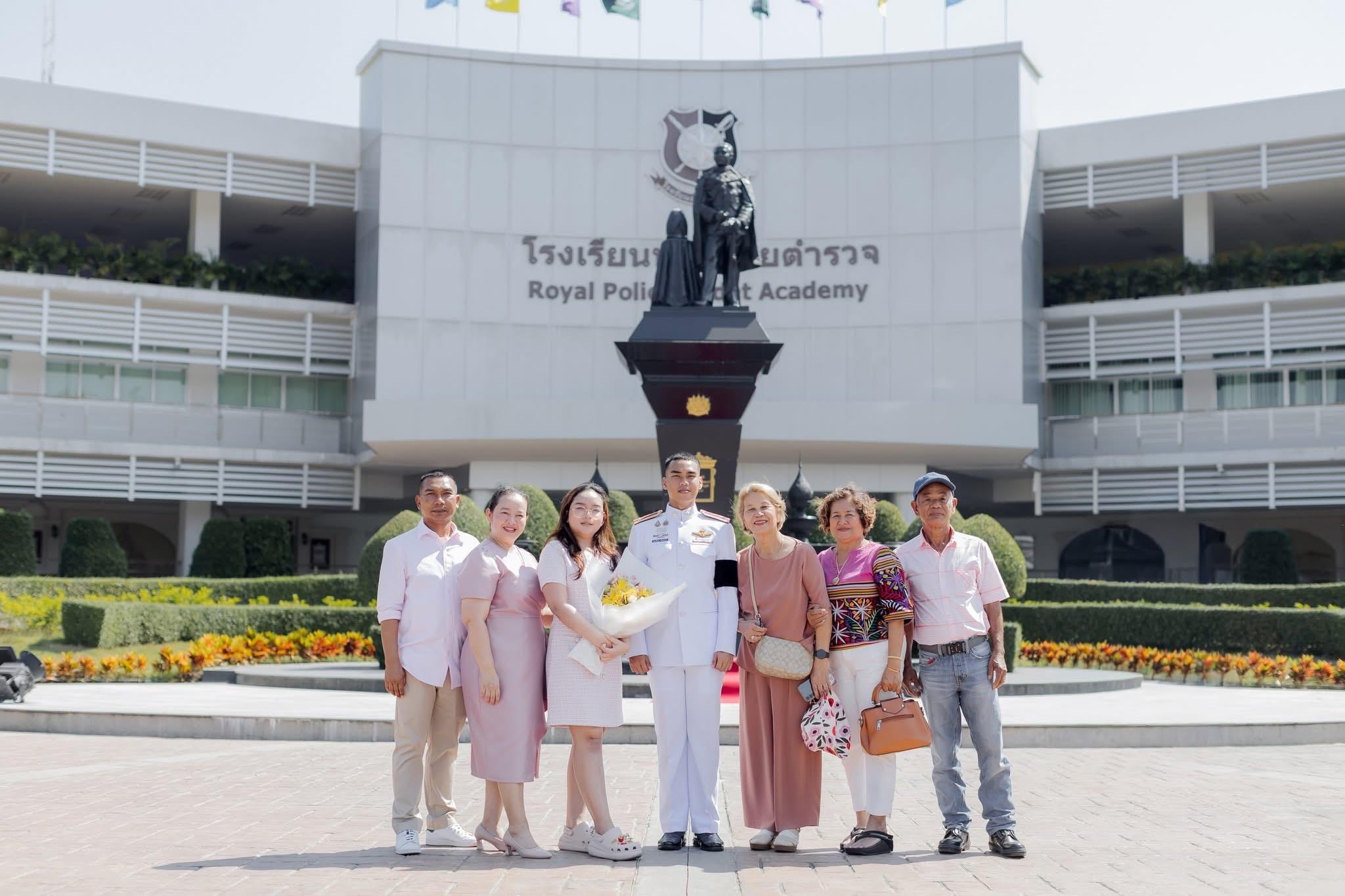 ผลงานรับปริญญา โรงเรียนนายร้อยตำรวจ โดย AKE. ภาพที่ 4