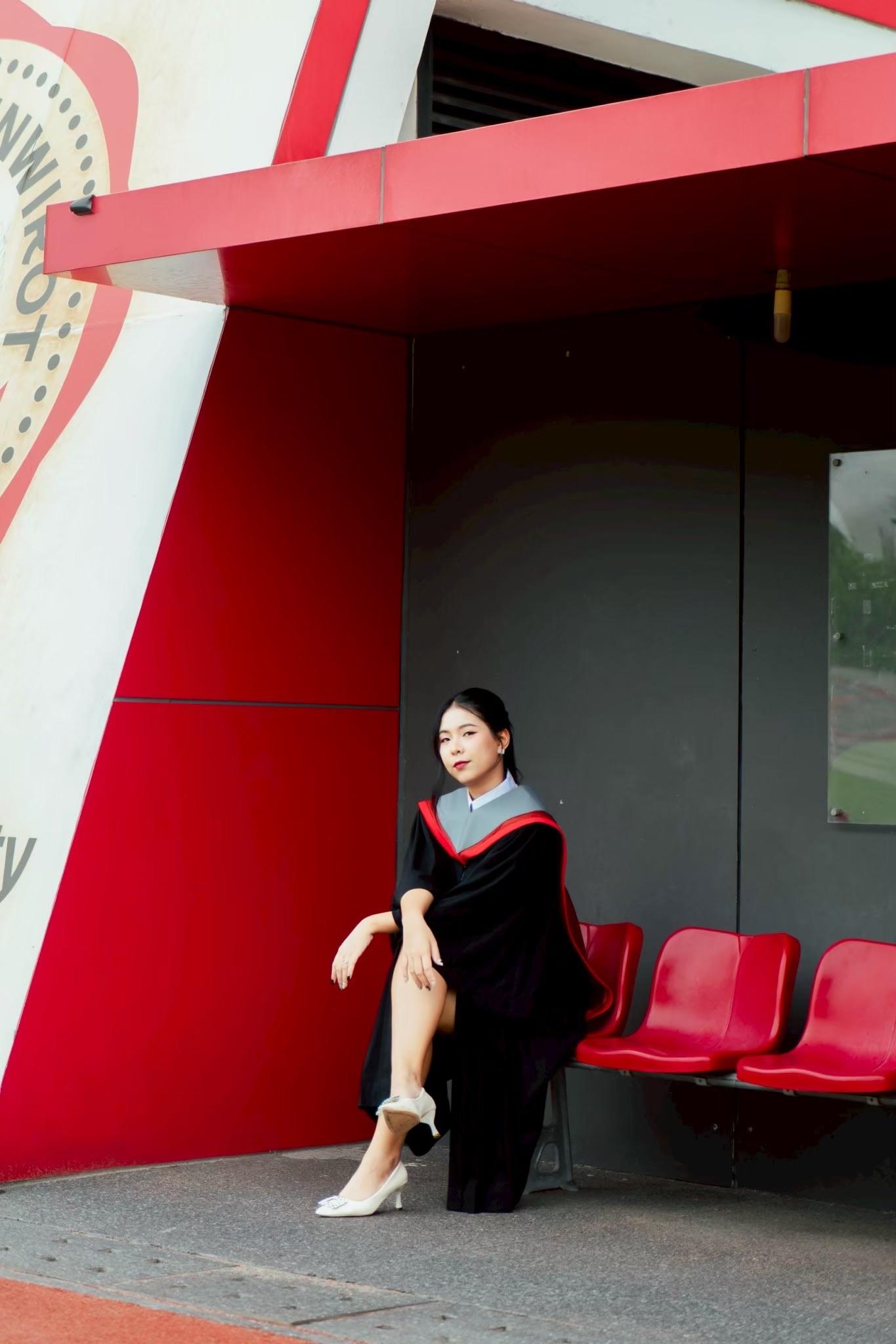 ผลงานรับปริญญา มหาวิทยาลัยศรีนครินทรวิโรฒ โดย Px-VII ภาพที่ 5