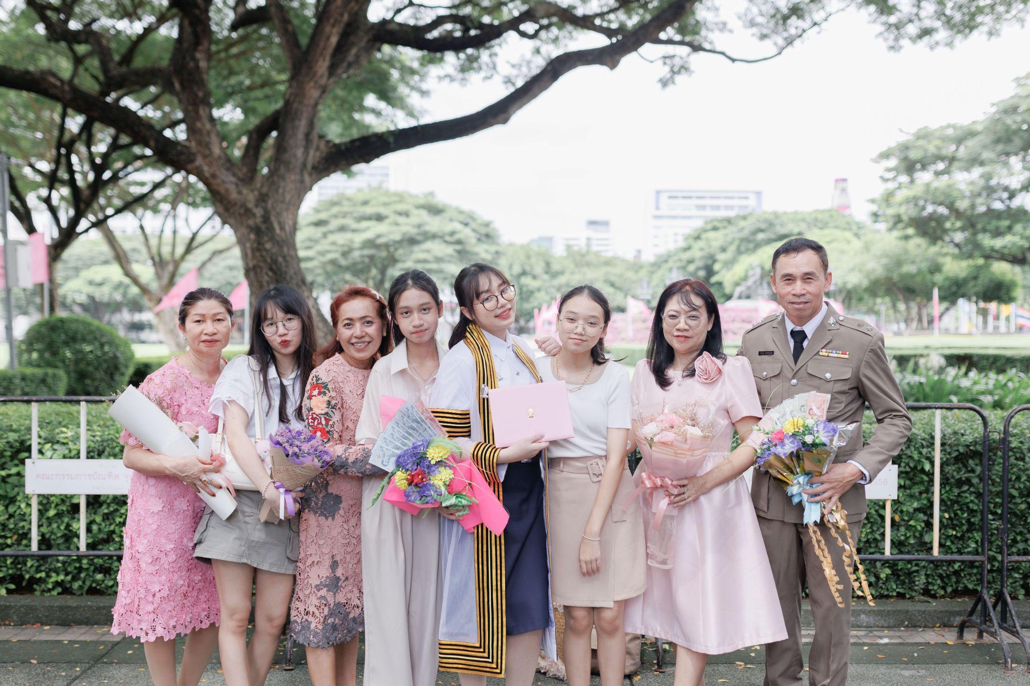 ผลงานรับปริญญา จุฬาลงกรณ์มหาวิทยาลัย โดย Papae_o ภาพที่ 4