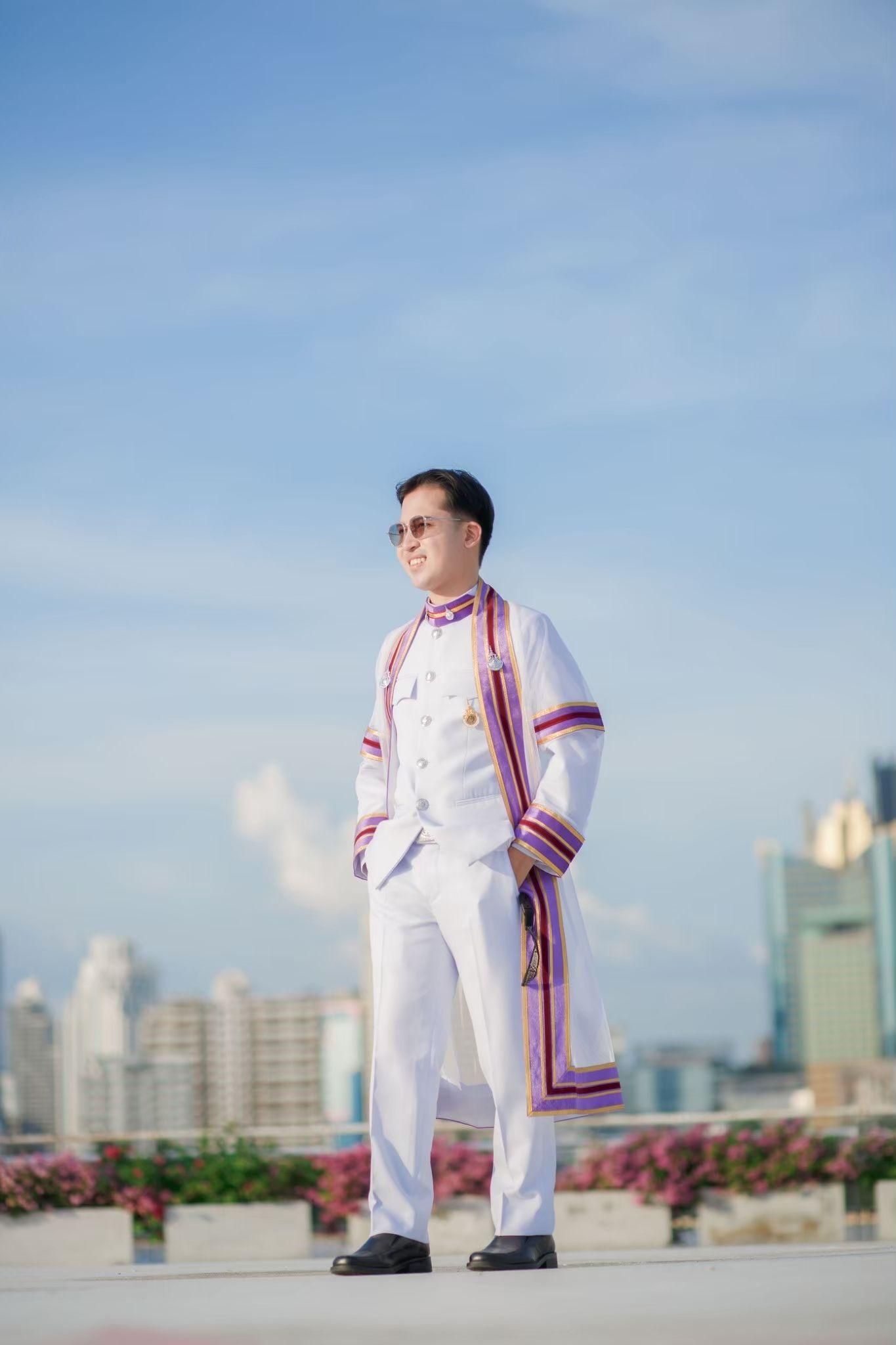 ผลงานรับปริญญา มหาวิทยาลัยเทคโนโลยีราชมงคลพระนคร โดย Papae_o ภาพที่ 13