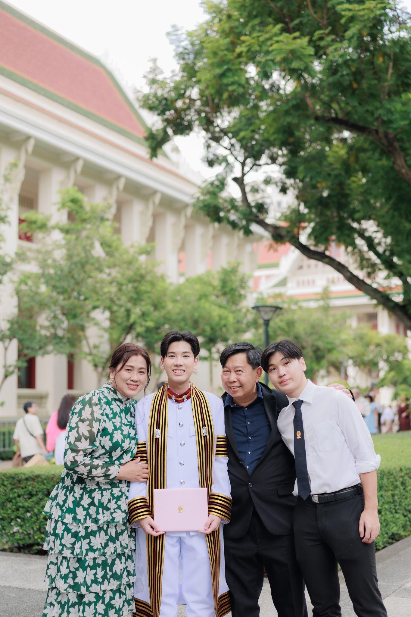 ผลงานรับปริญญา จุฬาลงกรณ์มหาวิทยาลัย โดย Ma’milk foto ภาพที่ 1