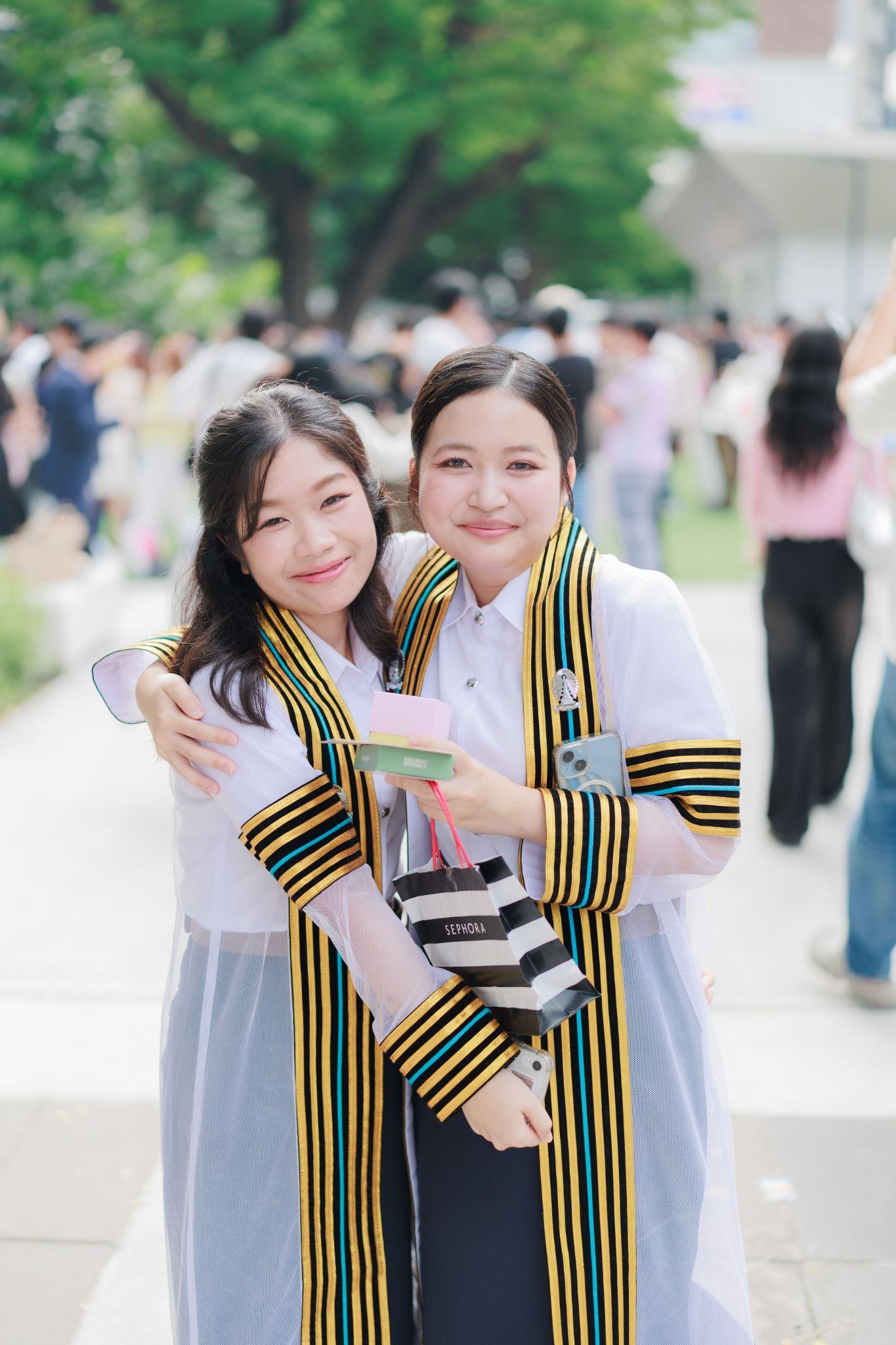 ผลงานรับปริญญา จุฬาลงกรณ์มหาวิทยาลัย โดย Ma’milk foto ภาพที่ 8