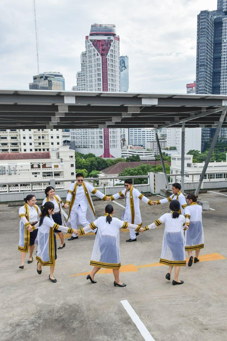 ผลงานรับปริญญา จุฬาลงกรณ์มหาวิทยาลัย โดย Earn @Fotopuski ภาพที่ 5