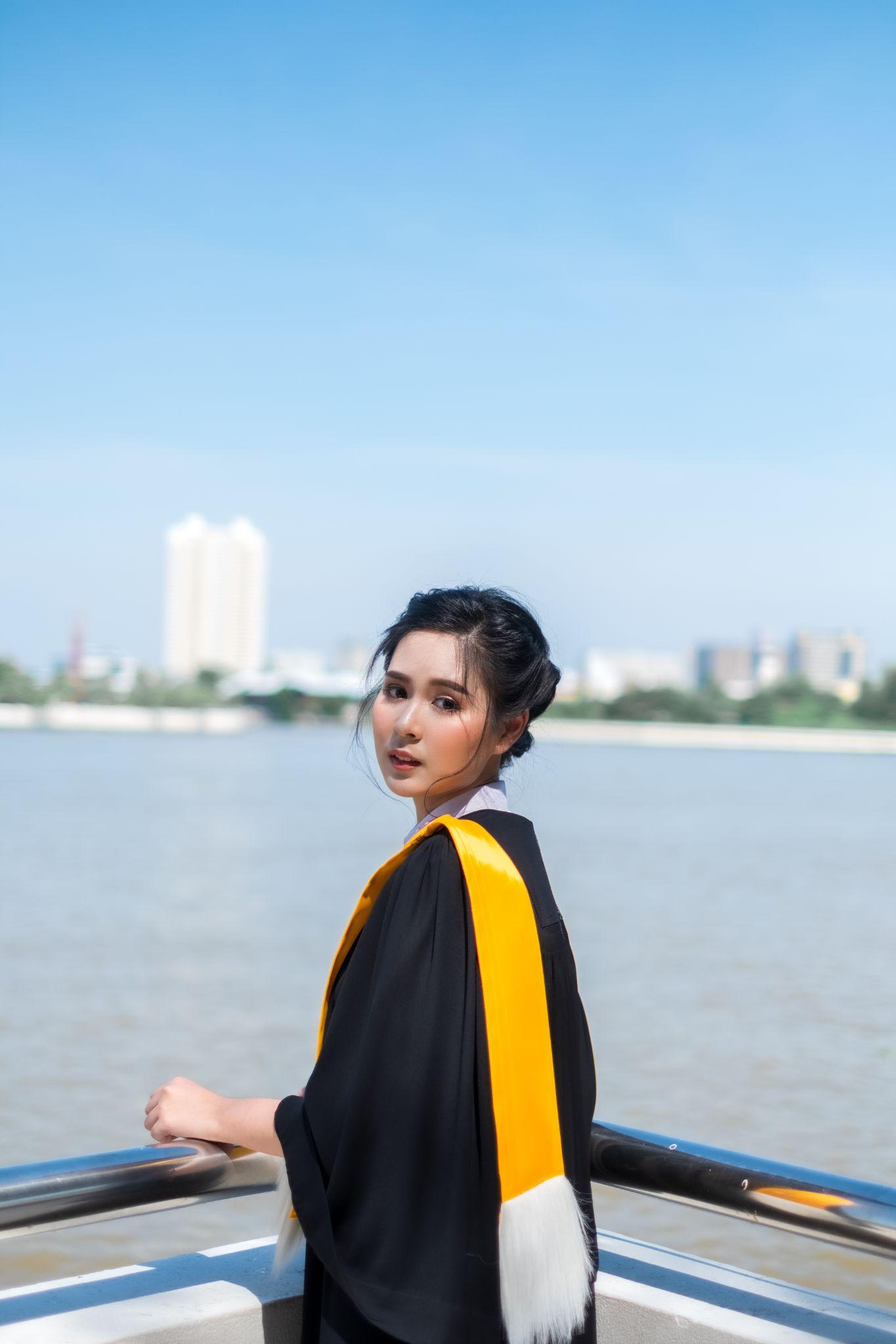 ผลงานรับปริญญา มหาวิทยาลัยธรรมศาสตร์ โดย Tonotus ภาพที่ 3