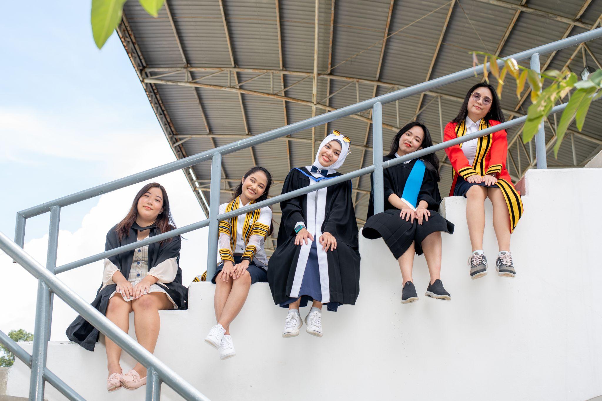 ผลงานรับปริญญา โดย Memo_Asry ภาพที่ 5