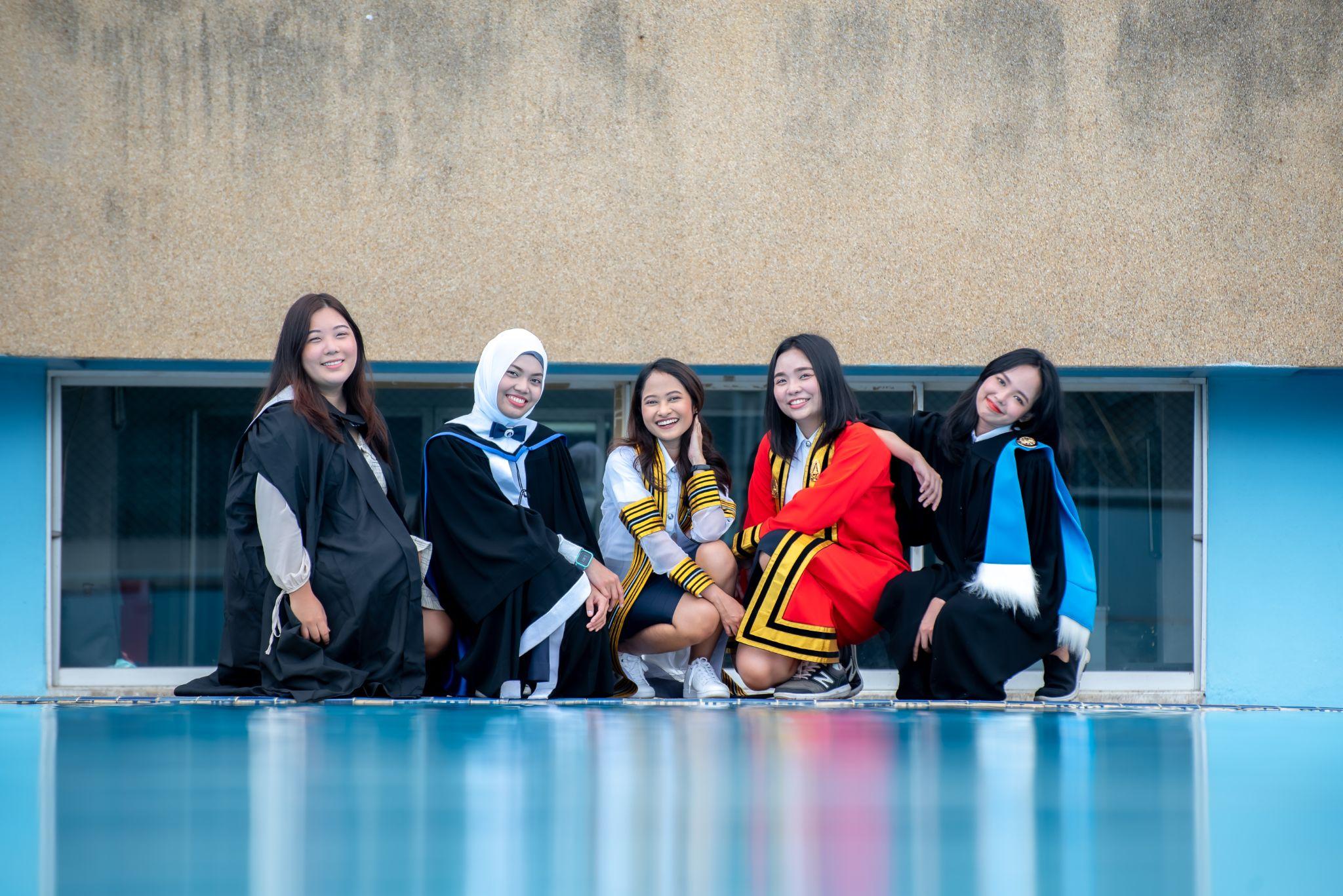 ผลงานรับปริญญา โดย Memo_Asry ภาพที่ 9