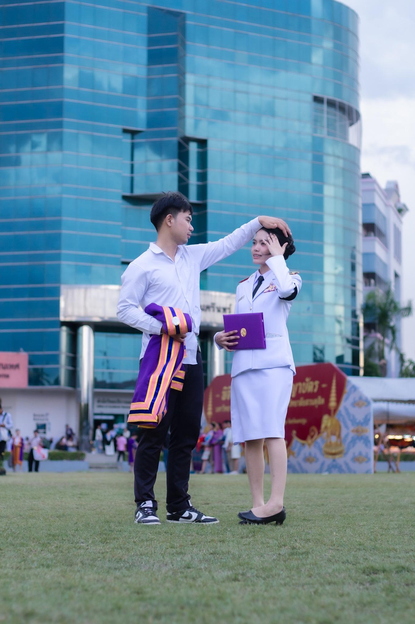 ผลงานรับปริญญา มหาวิทยาลัยราชภัฏบ้านสมเด็จเจ้าพระยา โดย JJ Photo Gen Z ภาพที่ 9