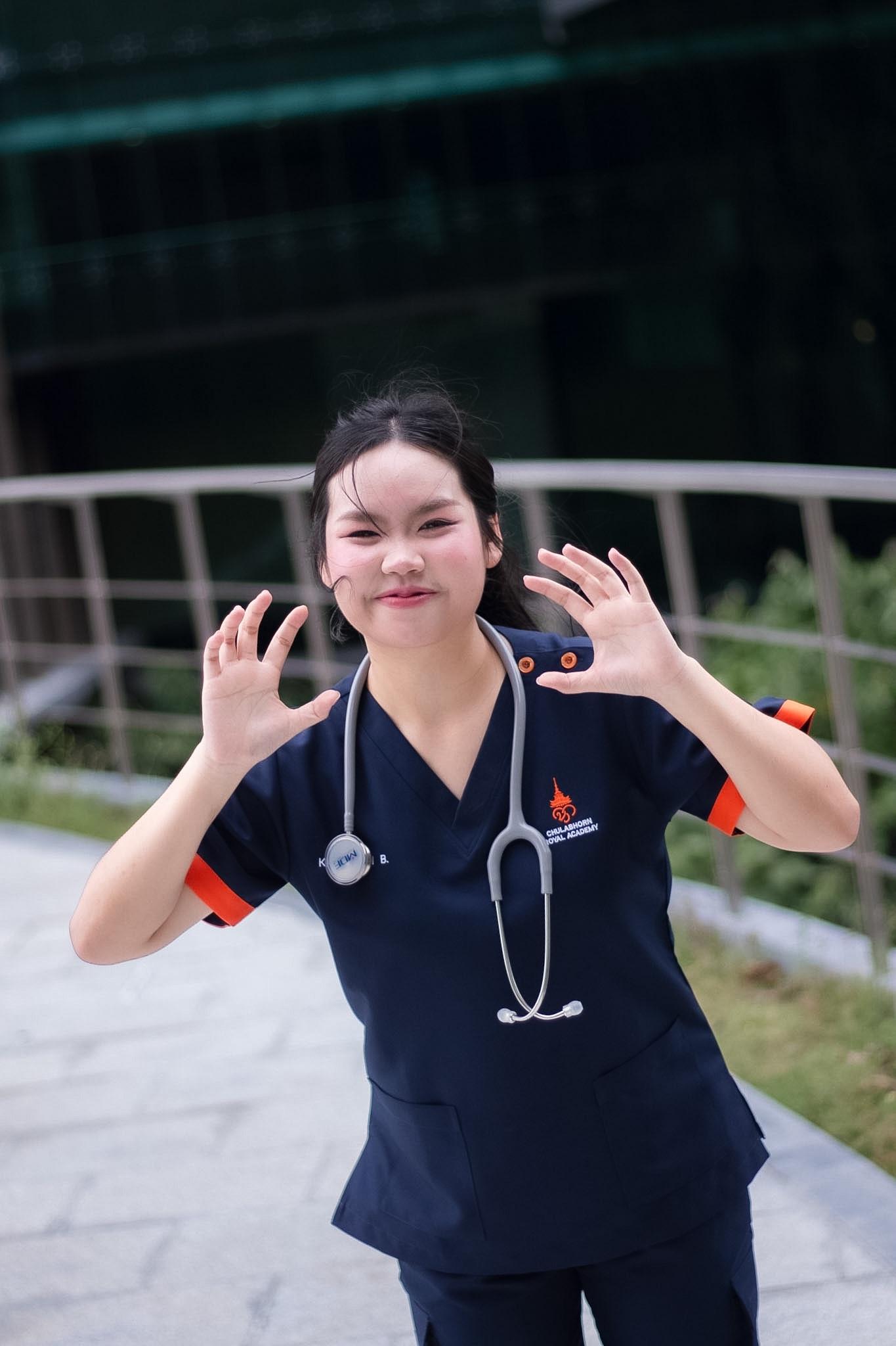 ผลงานรับปริญญา ราชวิทยาลัยจุฬาภรณ์ โดย JJ Photo Gen Z ภาพที่ 2