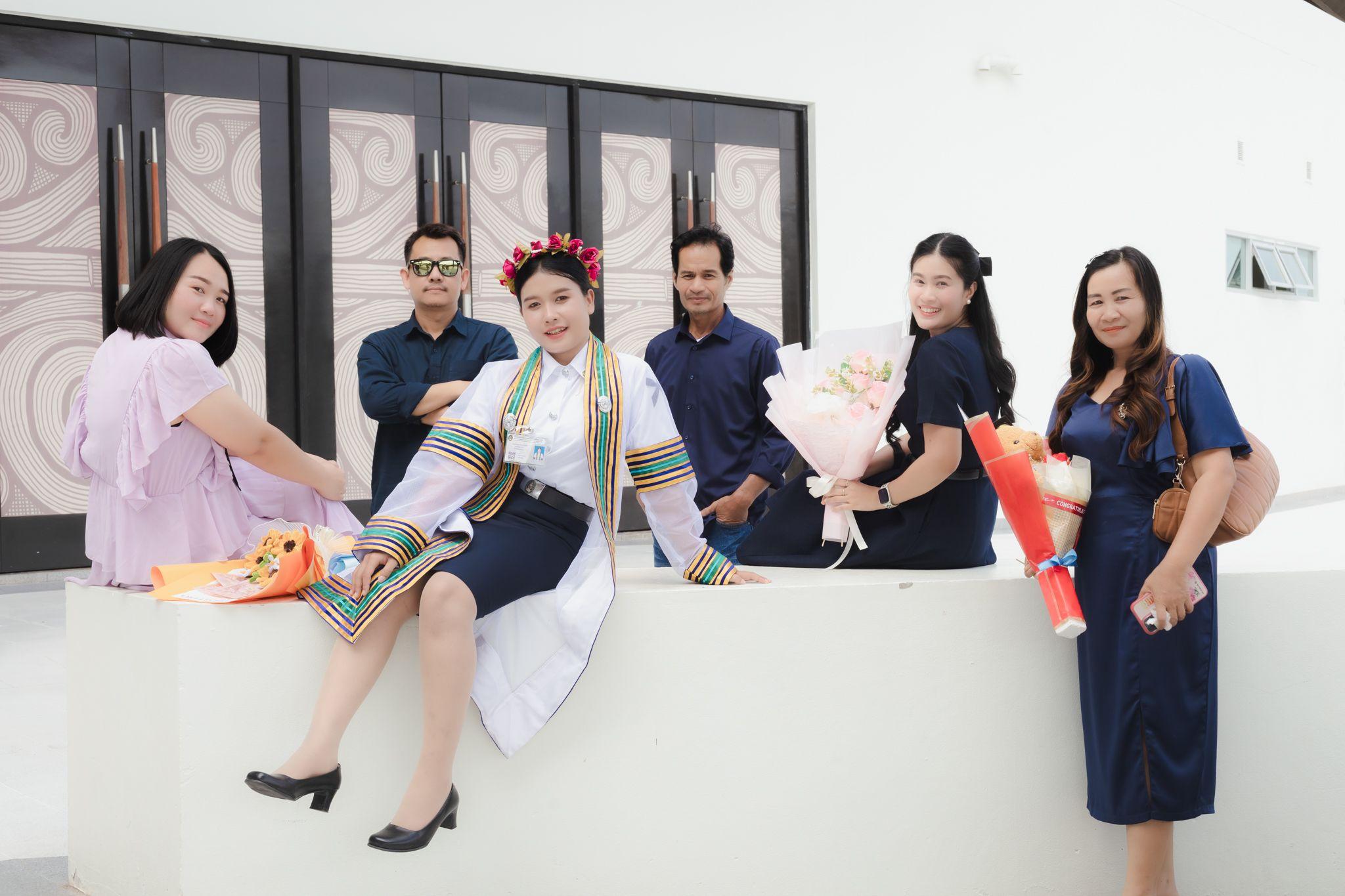 ผลงานรับปริญญา มหาวิทยาลัยราชภัฏอุดรธานี โดย Q121PH - ไอ้ช่างภาพ ภาพที่ 9
