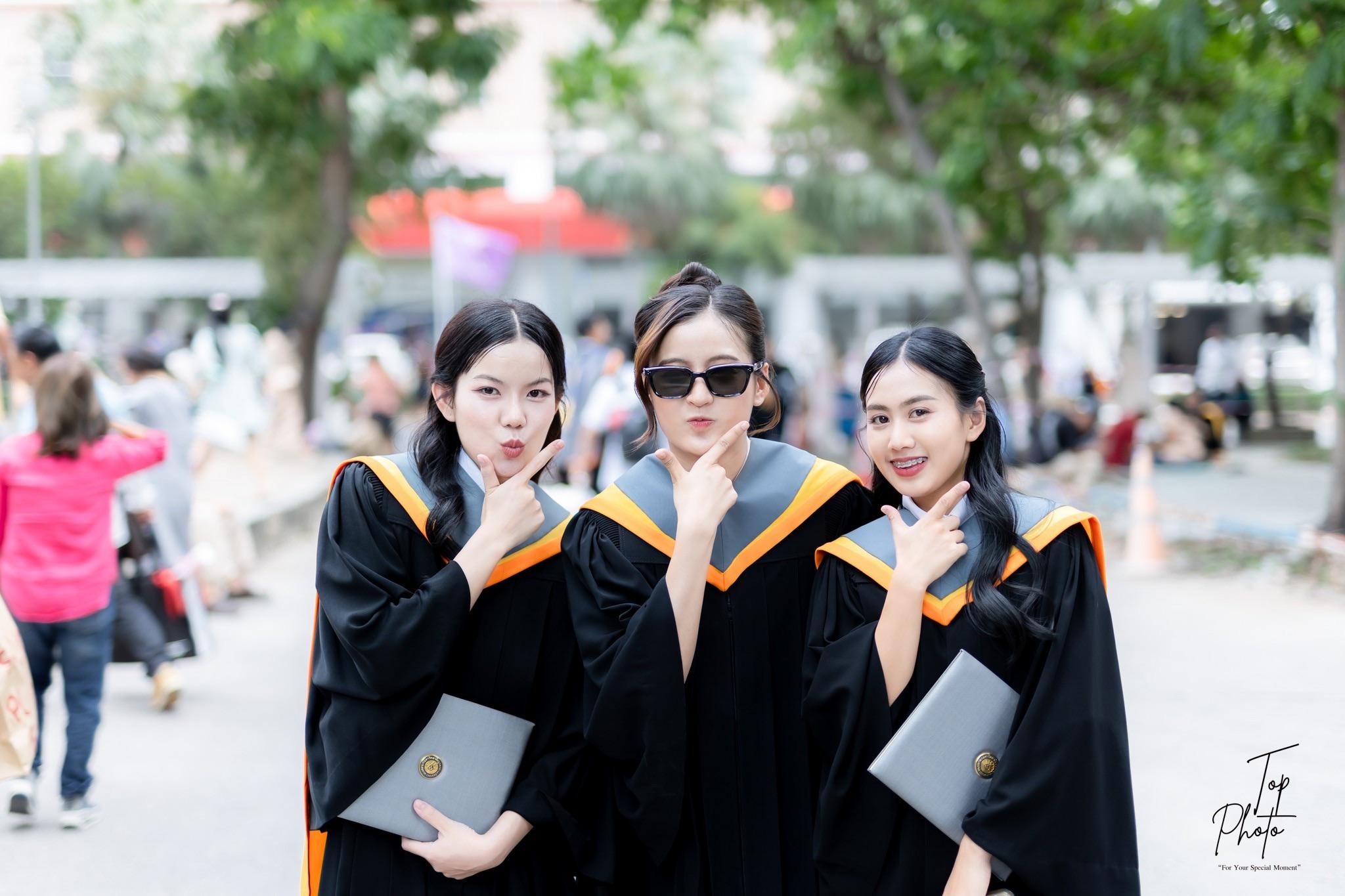 ผลงานรับปริญญา มหาวิทยาลัยบูรพา โดย TOP PHOTO ภาพที่ 5