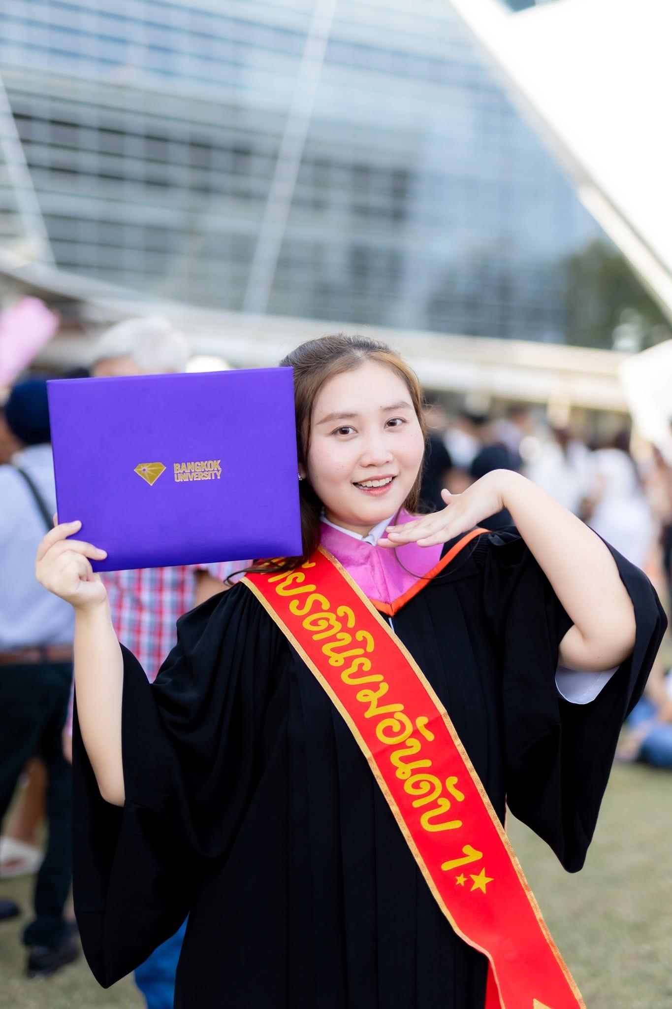 ผลงานรับปริญญา มหาวิทยาลัยกรุงเทพ โดย TOP PHOTO ภาพที่ 10