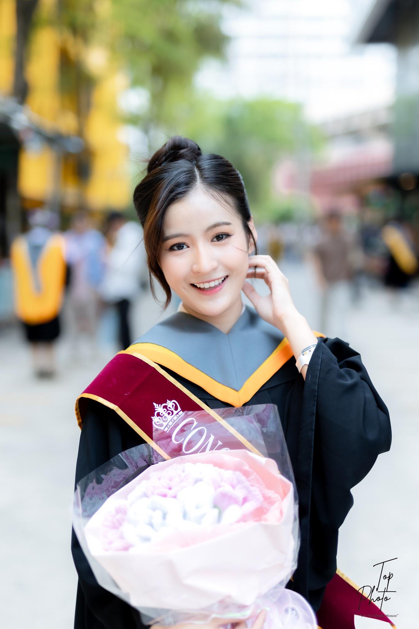 ผลงานรับปริญญา มหาวิทยาลัยบูรพา โดย TOP PHOTO ภาพที่ 1