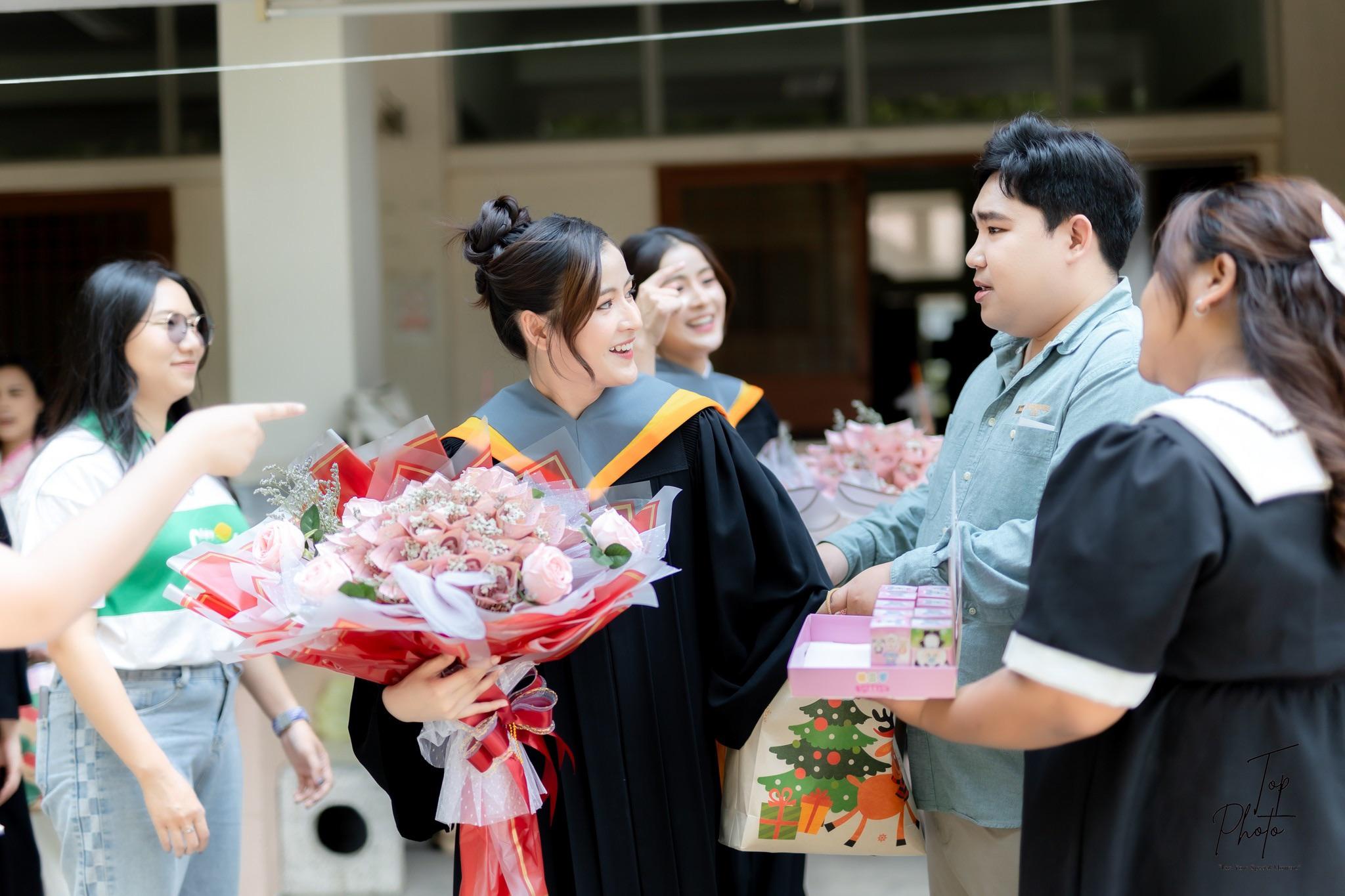 ผลงานรับปริญญา มหาวิทยาลัยบูรพา โดย TOP PHOTO ภาพที่ 12