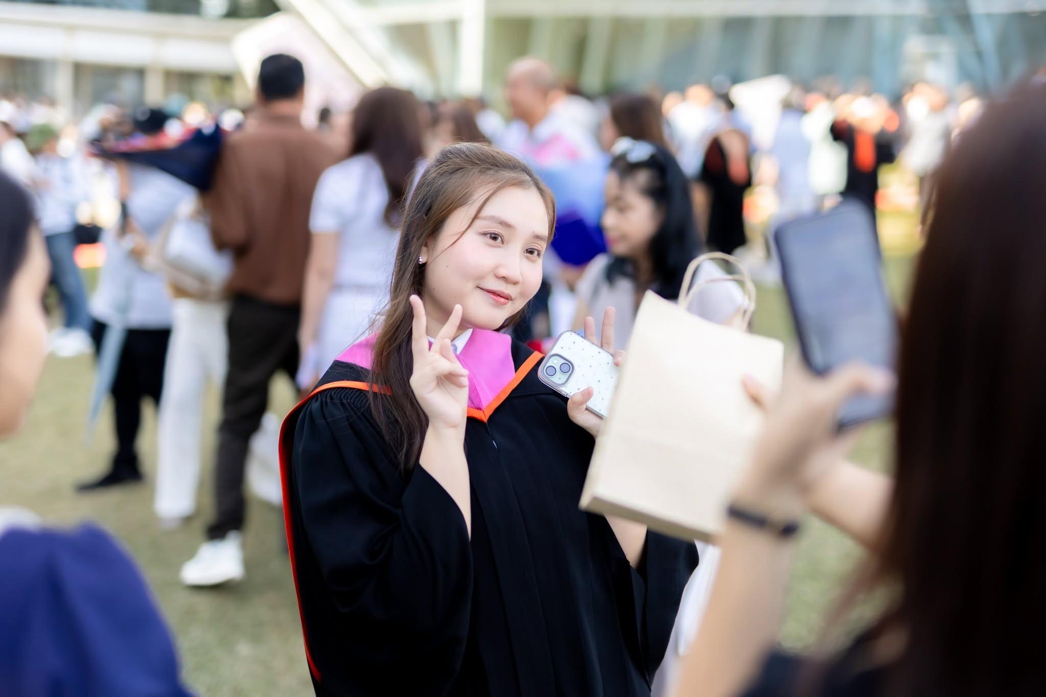 ผลงานรับปริญญา มหาวิทยาลัยกรุงเทพ โดย TOP PHOTO ภาพที่ 4