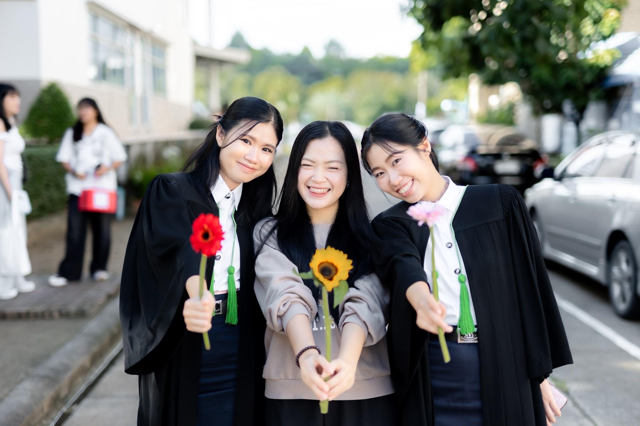 ผลงานรับปริญญา มหาวิทยาลัยเกษตรศาสตร์ โดย TOP PHOTO ภาพที่ 2