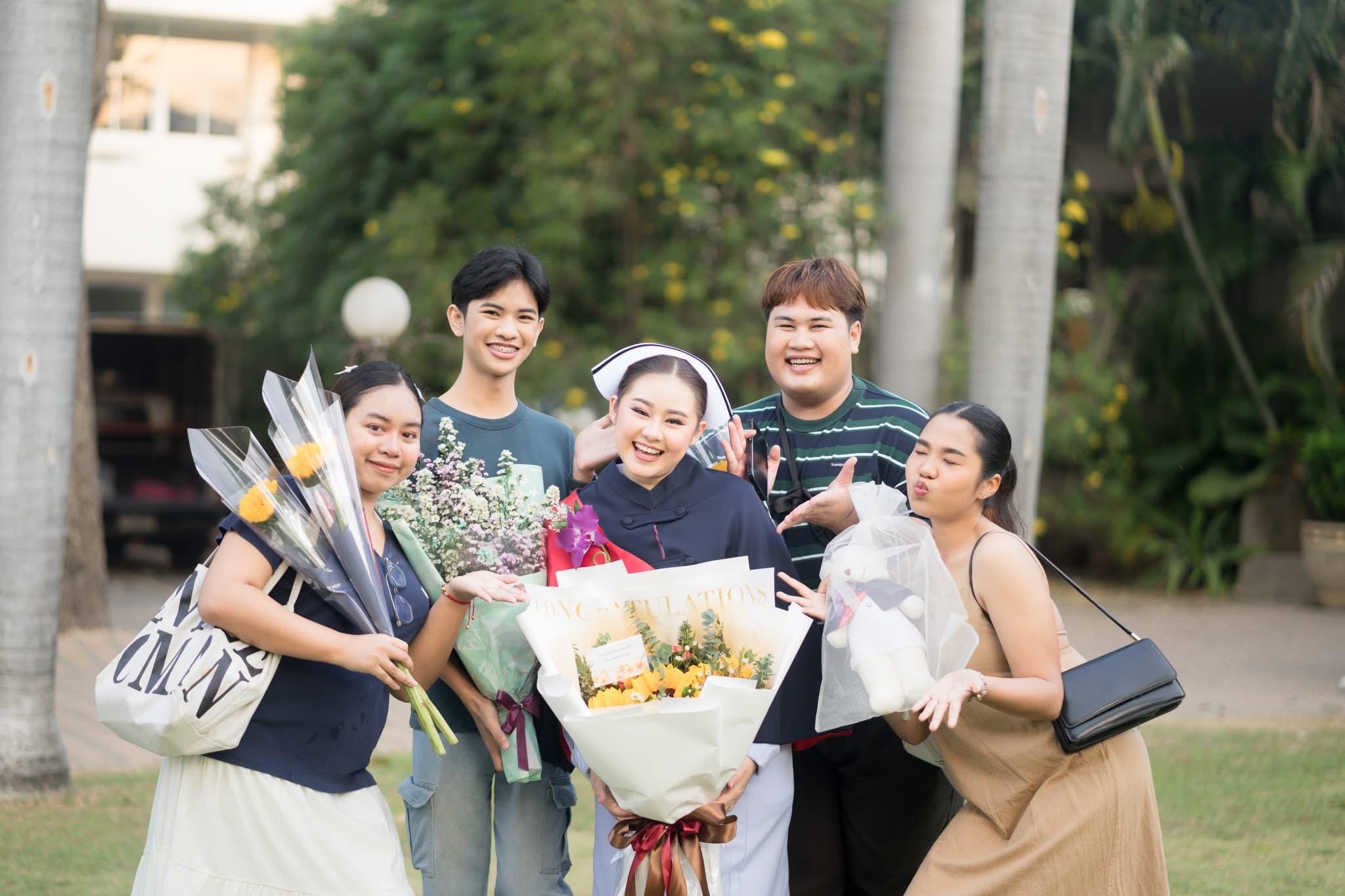 ผลงานรับปริญญา โดย Novemb ภาพที่ 16