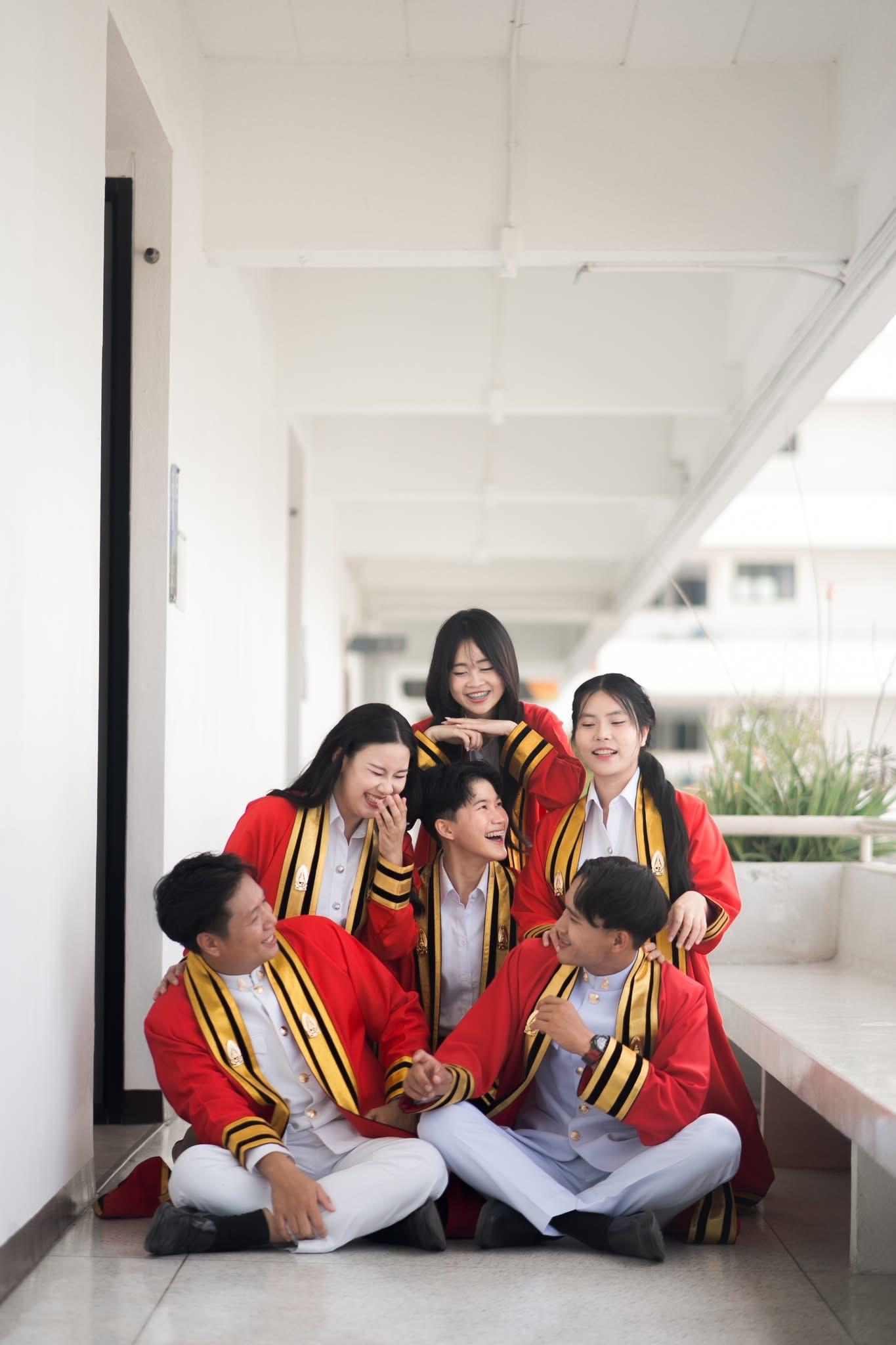 ผลงานรับปริญญา โดย Novemb ภาพที่ 6