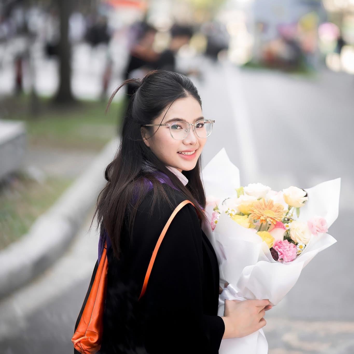 ผลงานรับปริญญา โดย Novemb ภาพที่ 1