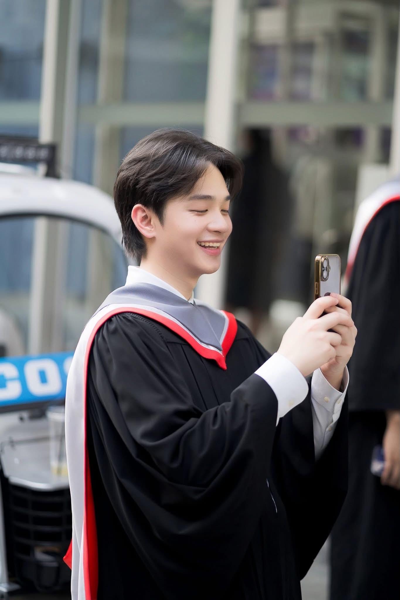 ผลงานรับปริญญา โดย Novemb ภาพที่ 20