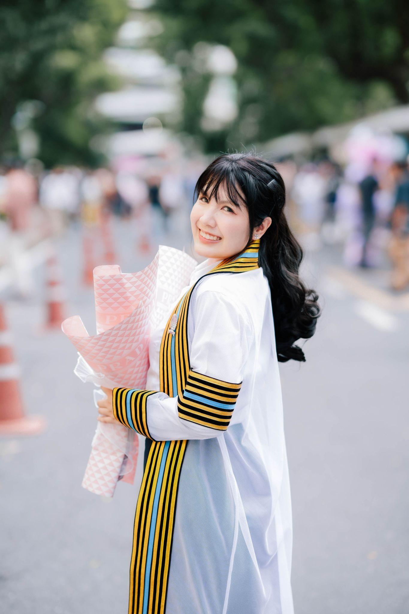 ผลงานรับปริญญา จุฬาลงกรณ์มหาวิทยาลัย โดย lensblur ภาพที่ 4