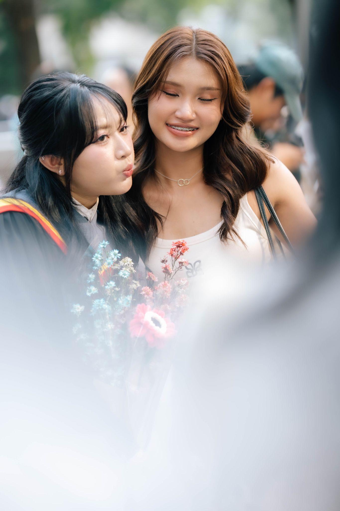 ผลงานรับปริญญา มหาวิทยาลัยศรีนครินทรวิโรฒ โดย lensblur ภาพที่ 11