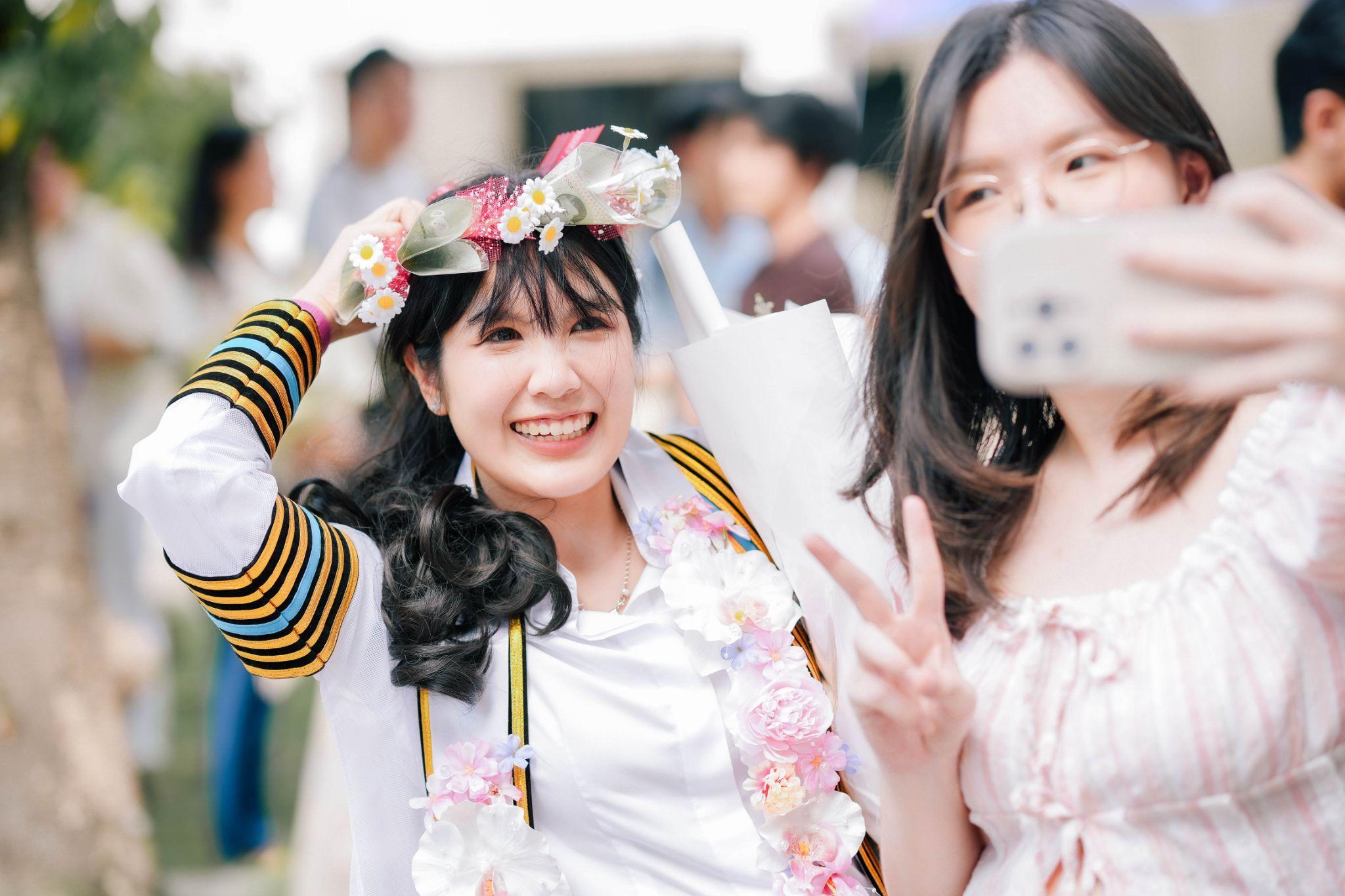 ผลงานรับปริญญา จุฬาลงกรณ์มหาวิทยาลัย โดย lensblur ภาพที่ 20