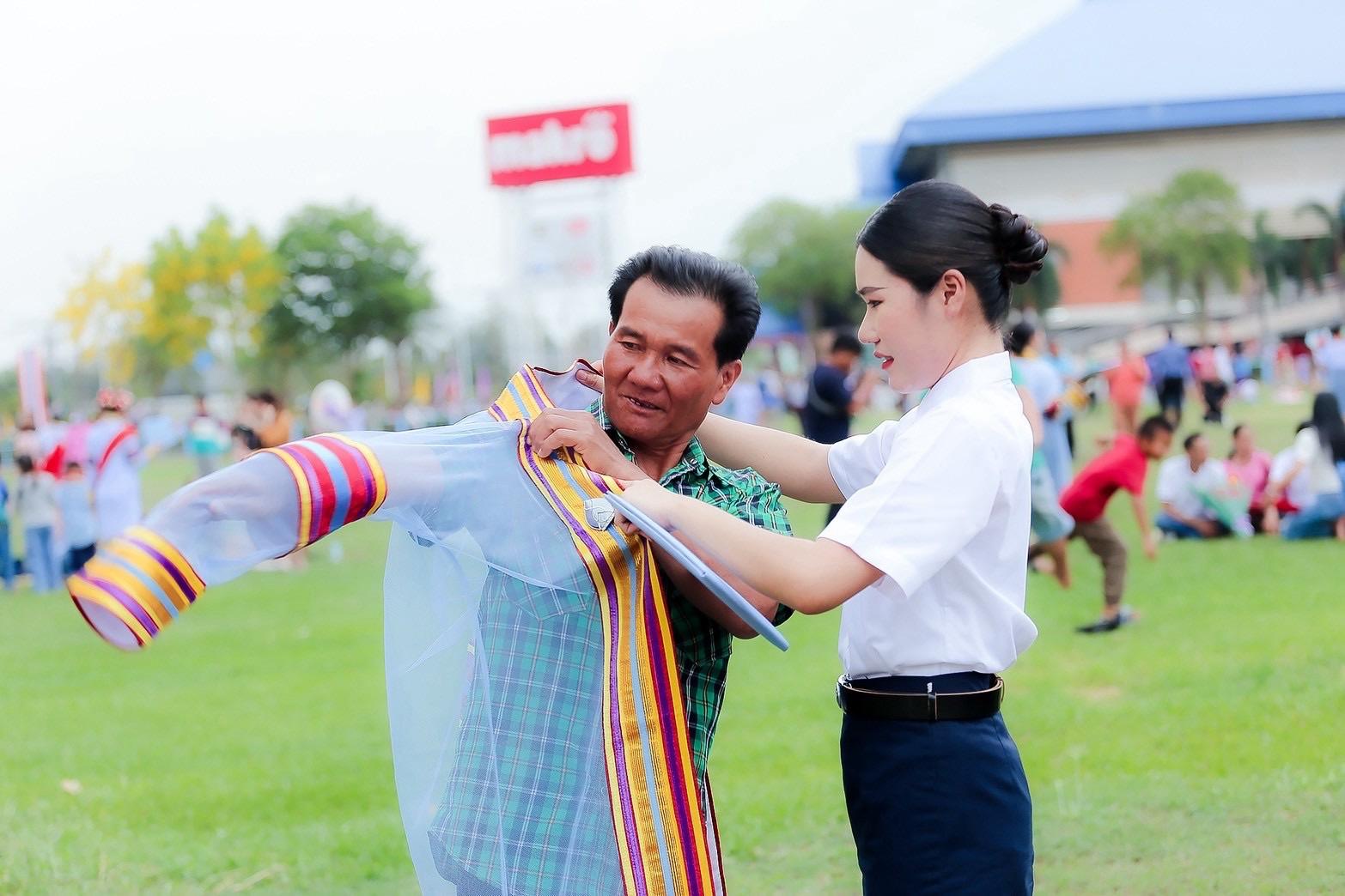 ผลงานรับปริญญา มหาวิทยาลัยกาฬสินธุ์ โดย ผ้าขาวม้าPhoto ภาพที่ 6