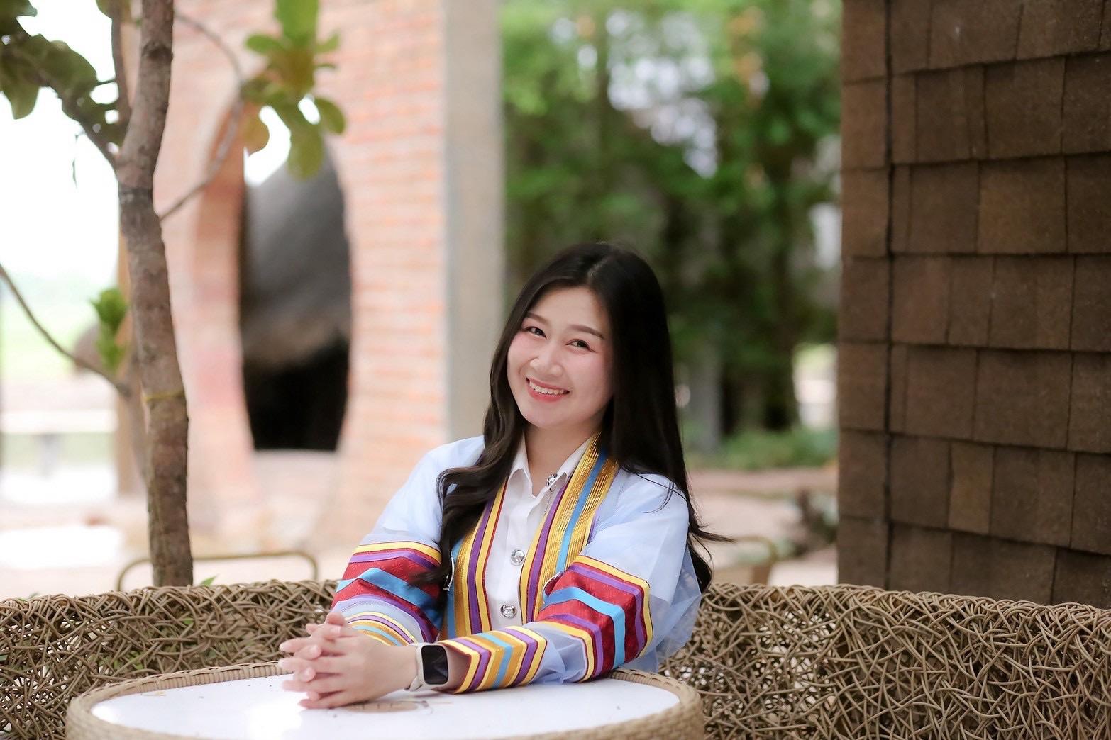 ผลงานรับปริญญา มหาวิทยาลัยกาฬสินธุ์ โดย ผ้าขาวม้าPhoto ภาพที่ 11
