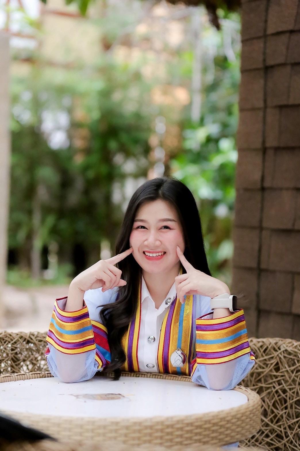 ผลงานรับปริญญา มหาวิทยาลัยกาฬสินธุ์ โดย ผ้าขาวม้าPhoto ภาพที่ 9