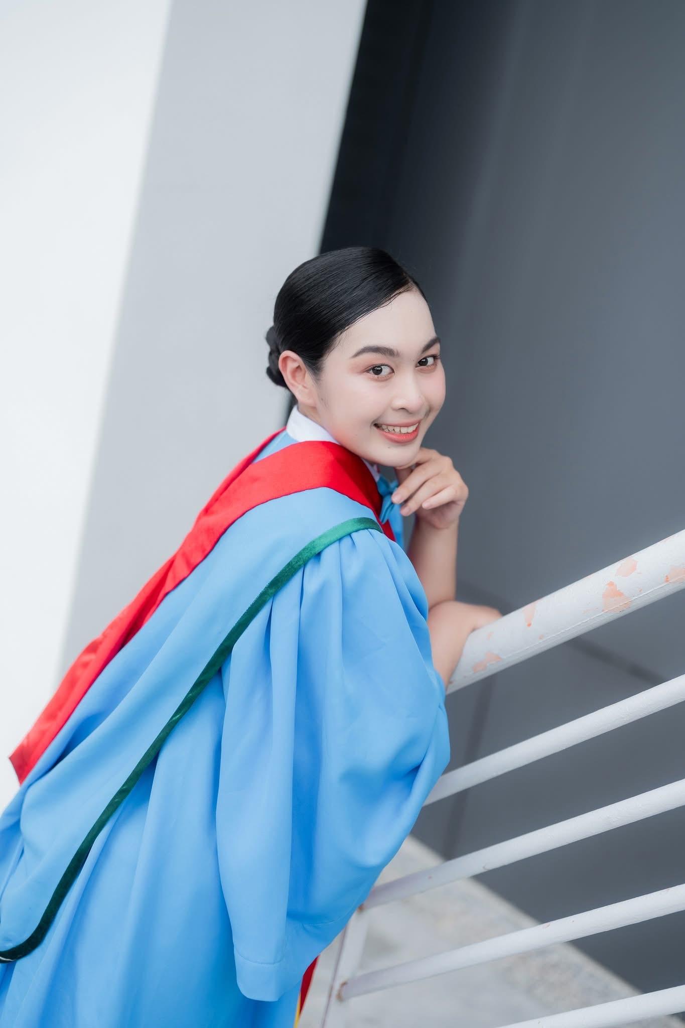 ผลงานรับปริญญา สถาบันพระบรมราชชนก โดย PeyuttFoto ภาพที่ 15