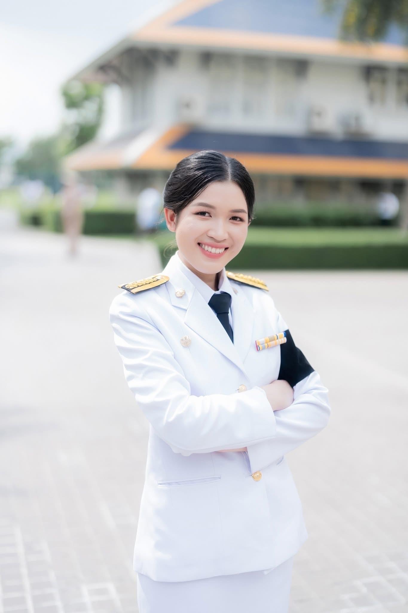 ผลงานรับปริญญา มหาวิทยาลัยนวมินทราธิราช โดย PeyuttFoto ภาพที่ 15