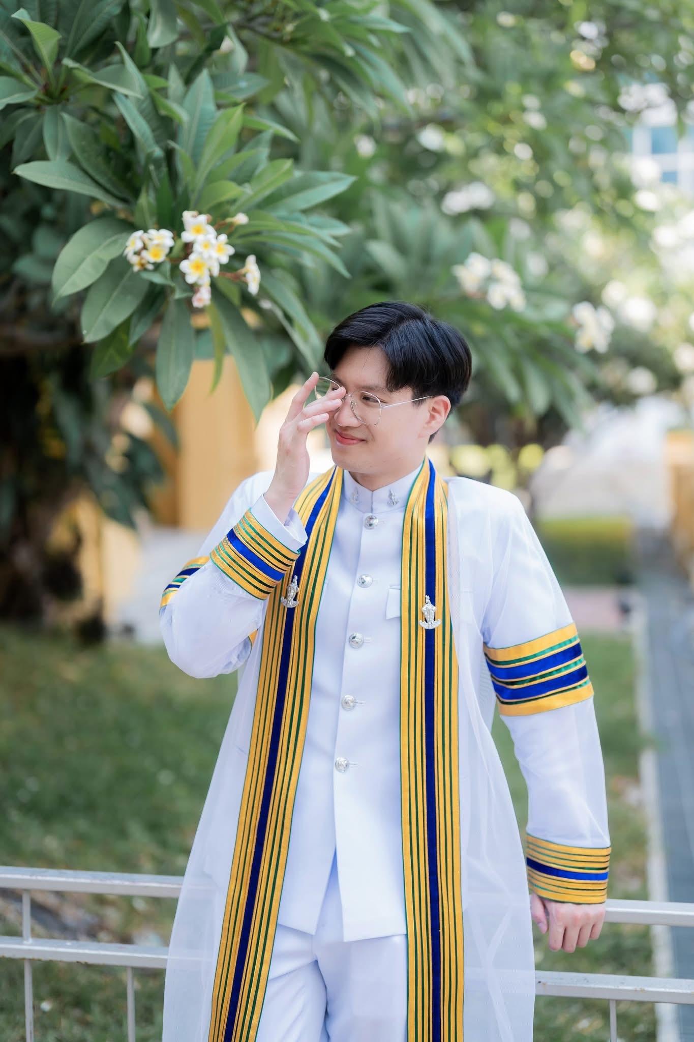 ผลงานรับปริญญา มหาวิทยาลัยนวมินทราธิราช โดย PeyuttFoto ภาพที่ 10