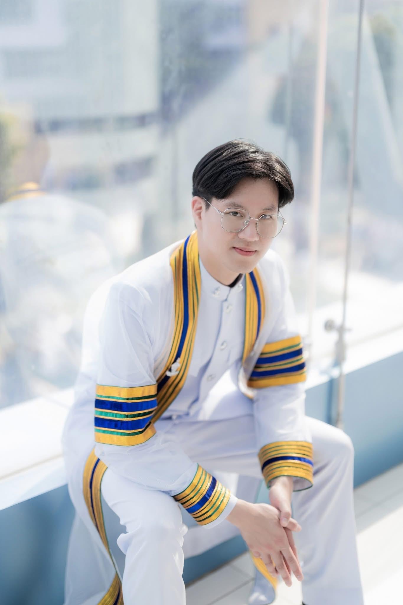 ผลงานรับปริญญา มหาวิทยาลัยนวมินทราธิราช โดย PeyuttFoto ภาพที่ 1