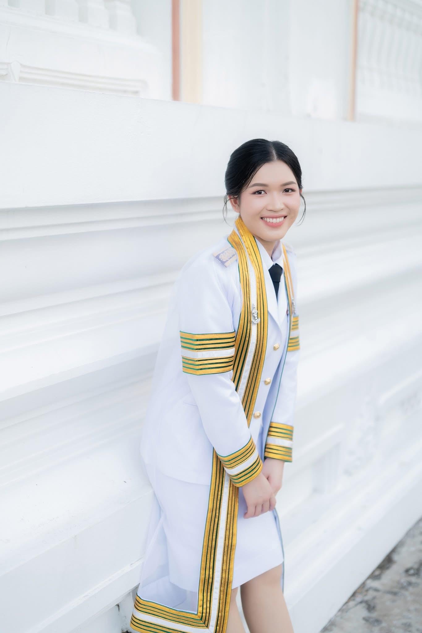 ผลงานรับปริญญา มหาวิทยาลัยนวมินทราธิราช โดย PeyuttFoto ภาพที่ 9