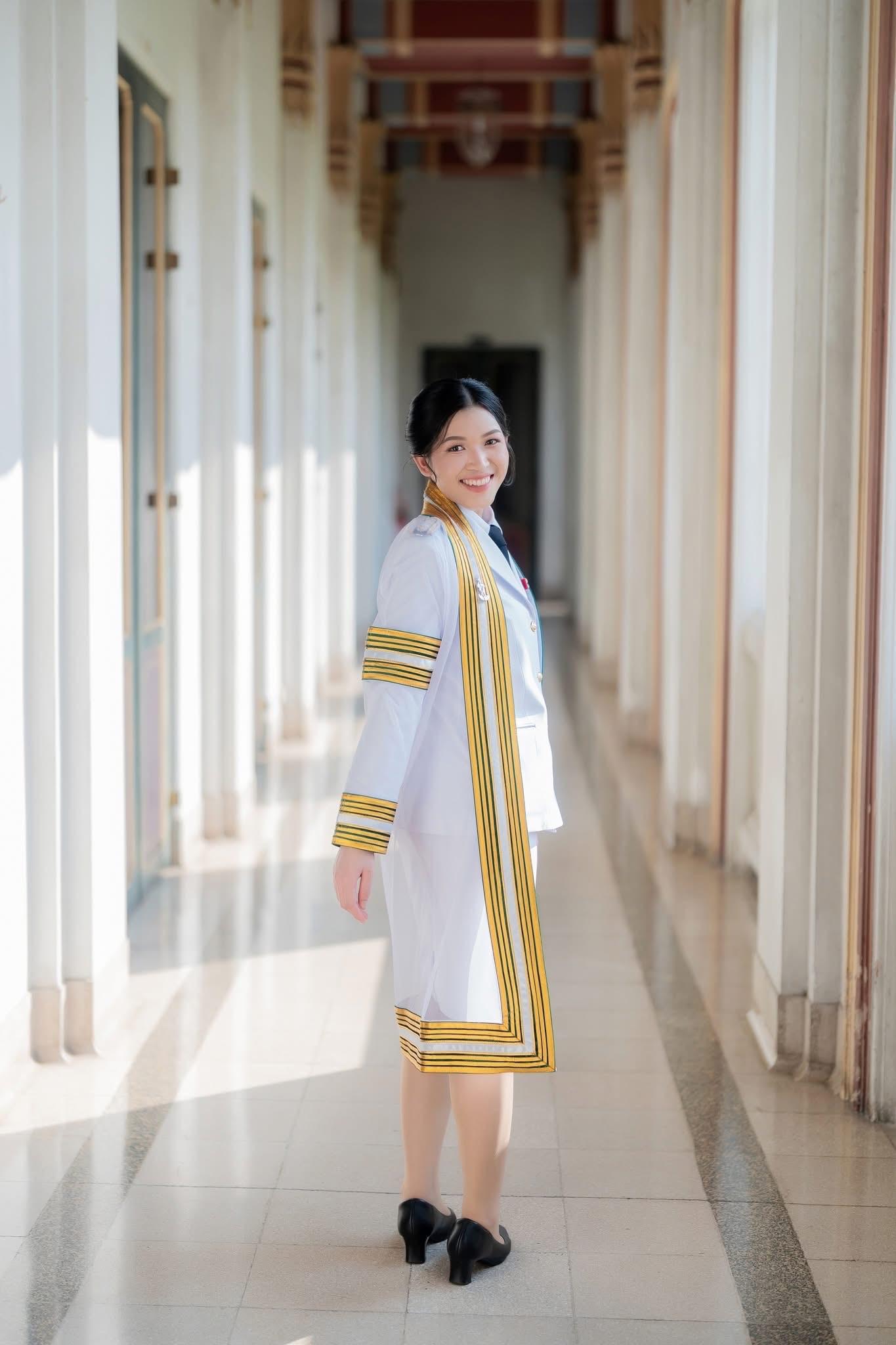 ผลงานรับปริญญา มหาวิทยาลัยนวมินทราธิราช โดย PeyuttFoto ภาพที่ 12