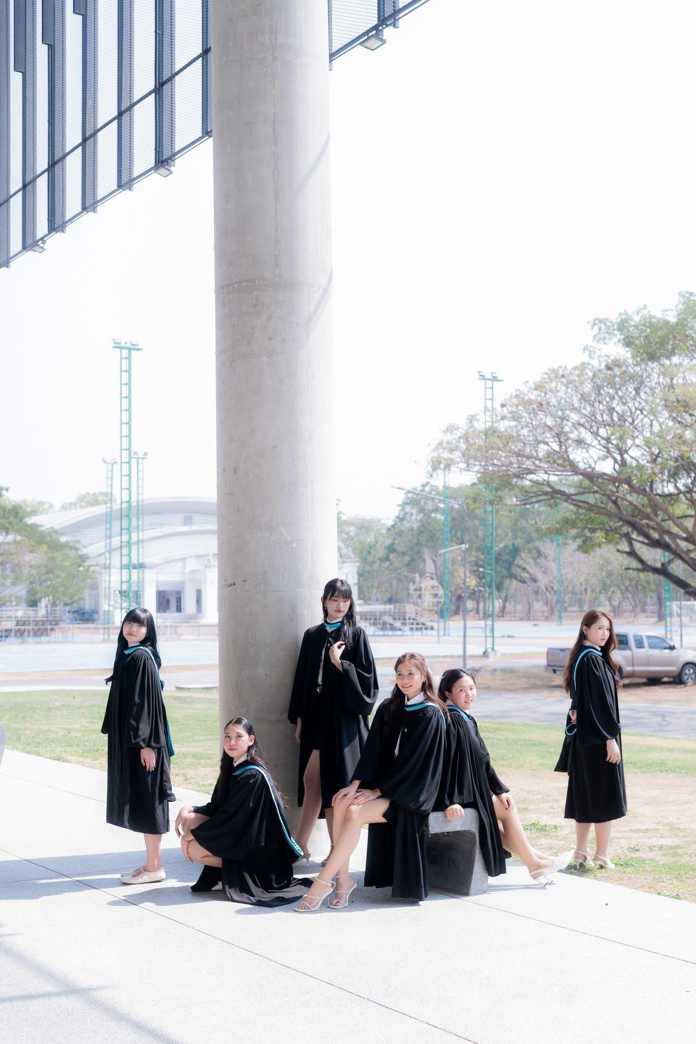 ผลงานรับปริญญา มหาวิทยาลัยศิลปากร โดย PeyuttFoto ภาพที่ 14